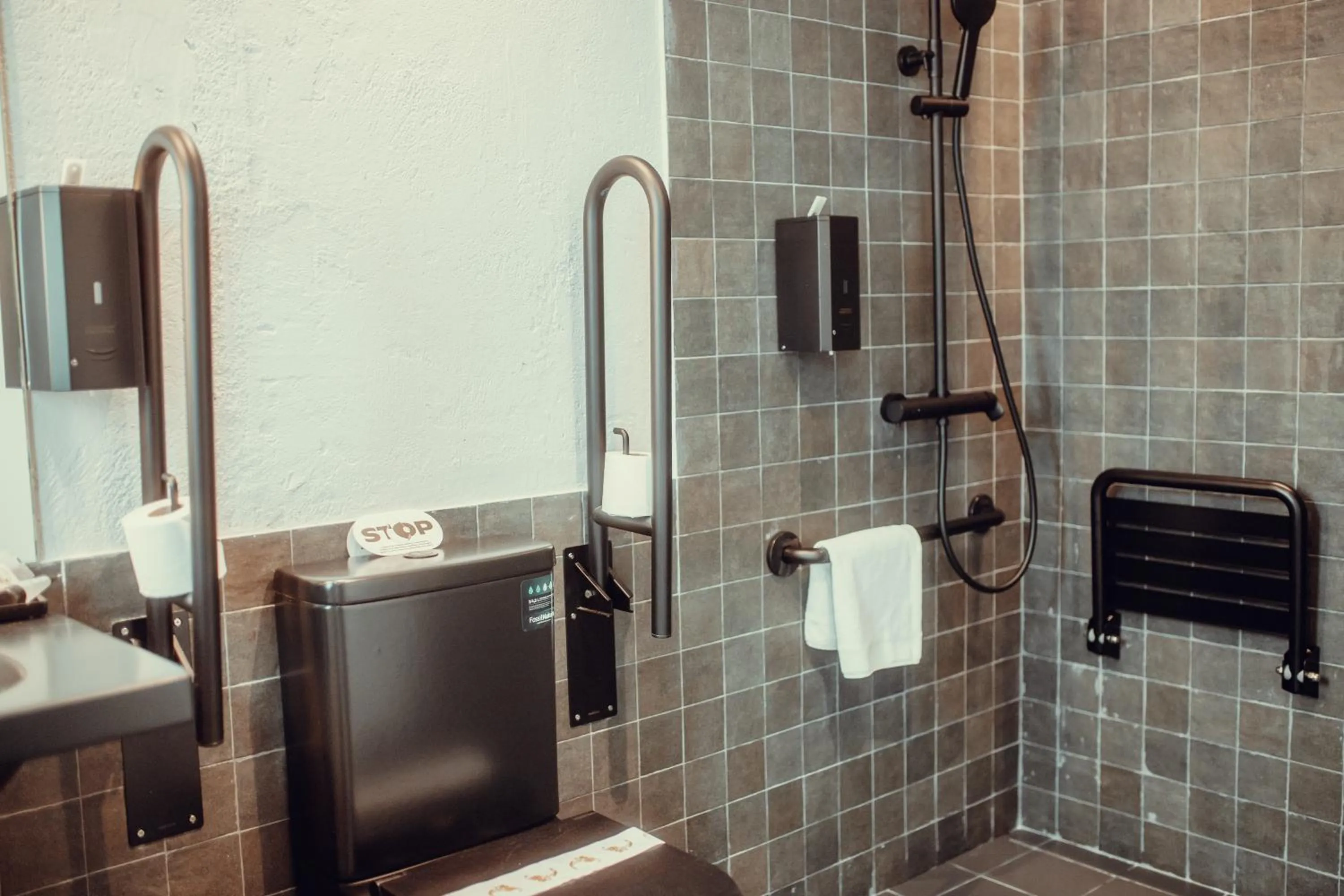 Bathroom in Hotel Transit