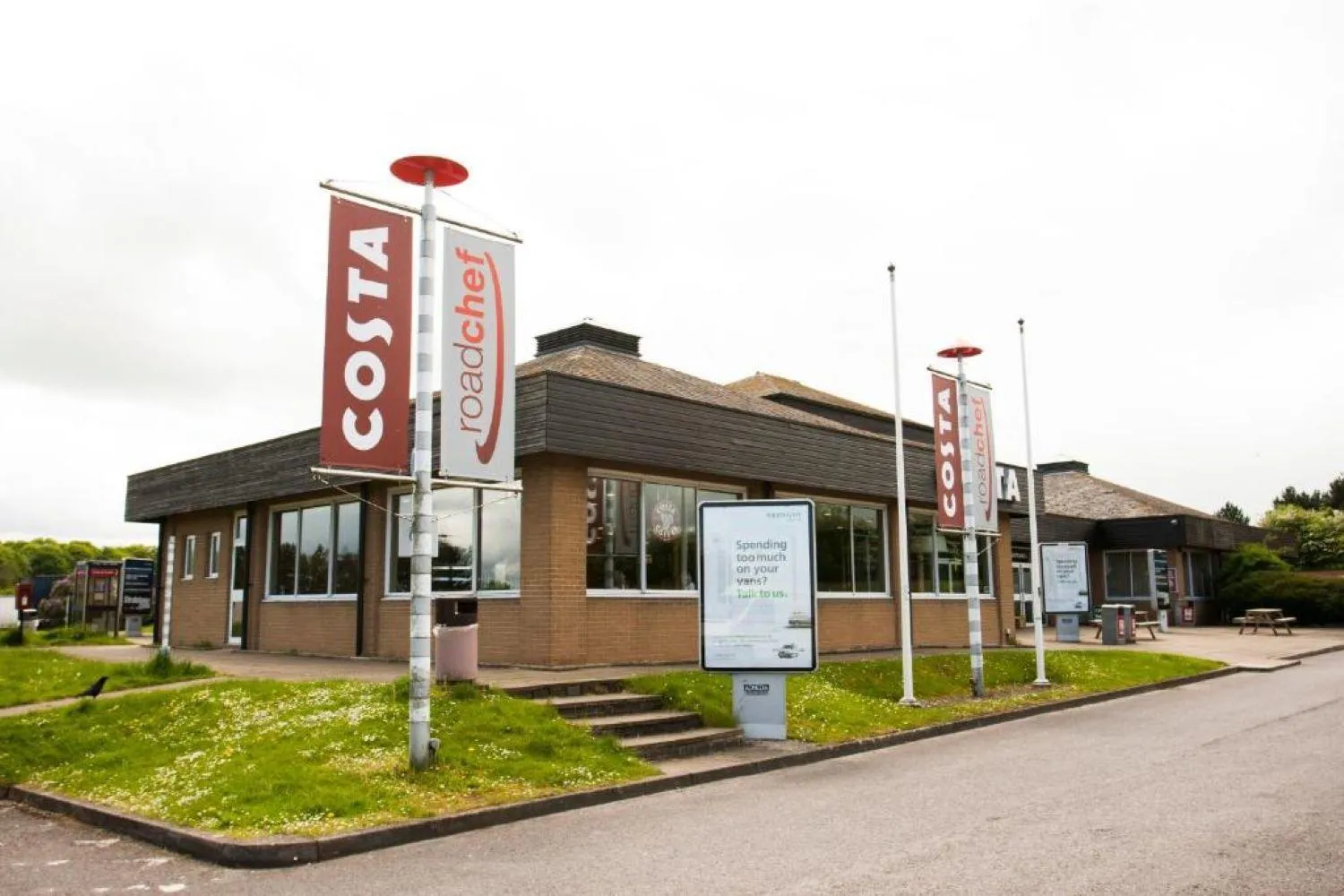 Restaurant/places to eat in Days Inn Sutton Scotney North