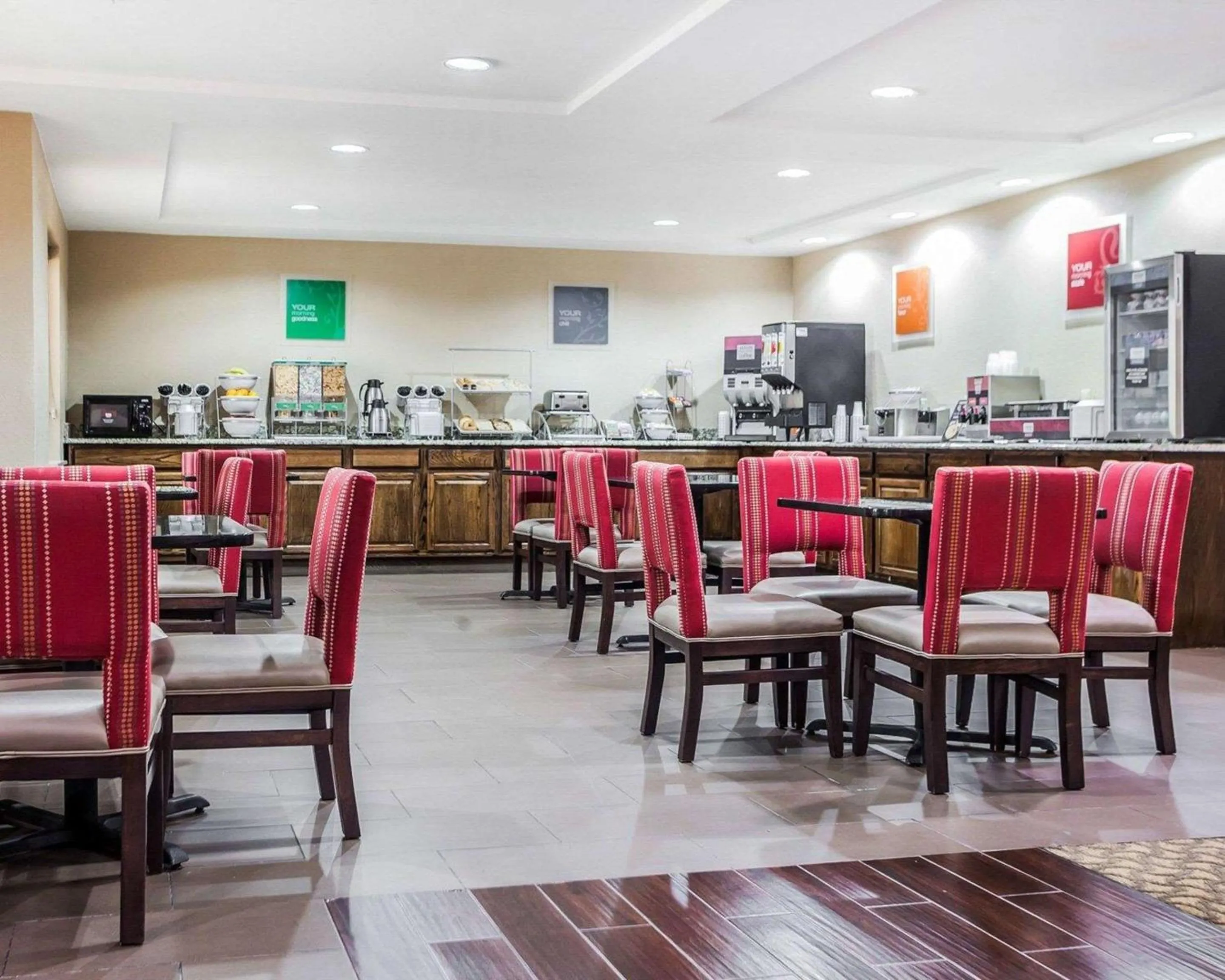 Restaurant/places to eat in Comfort Inn & Suites Moberly