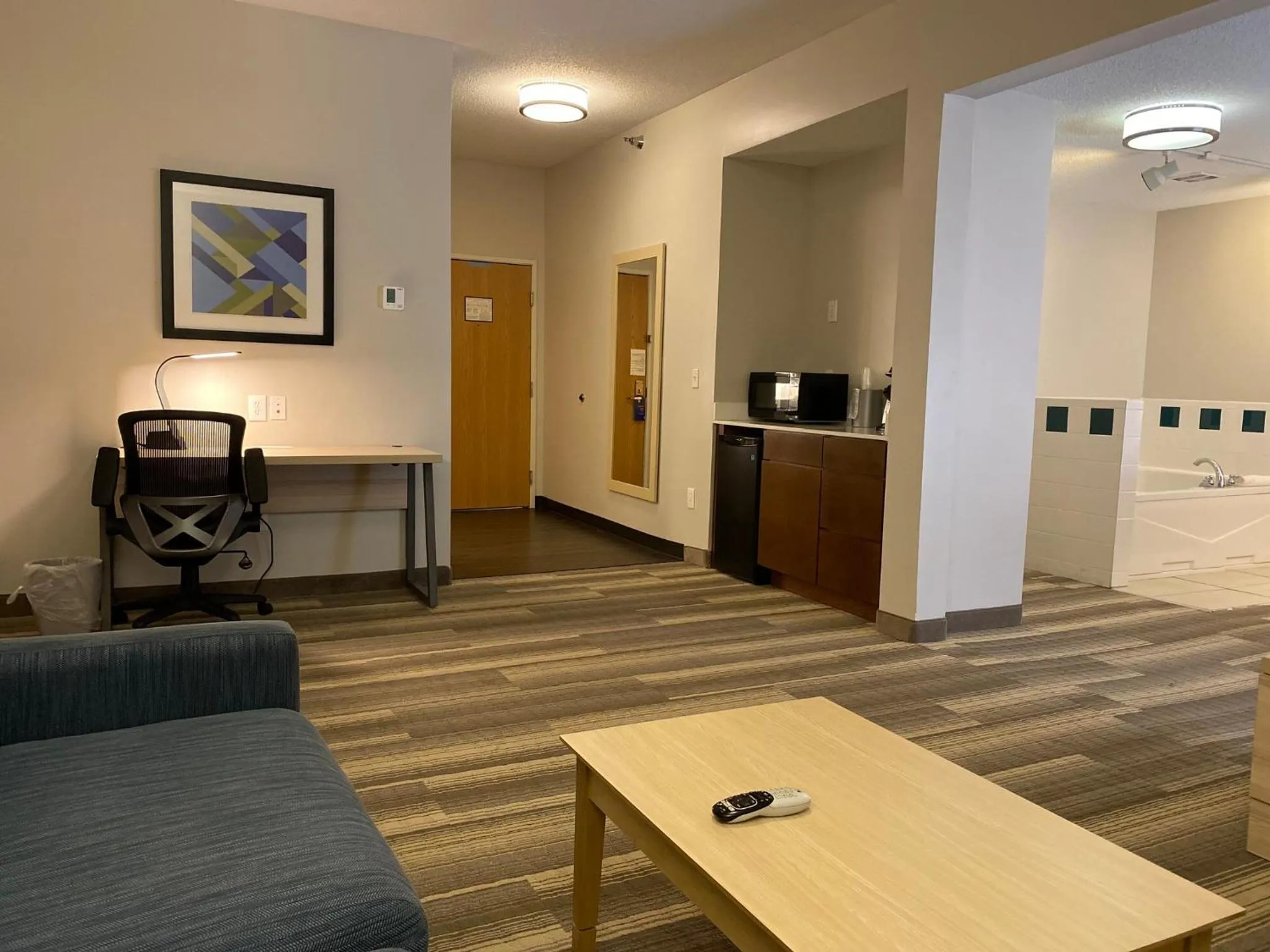 Photo of the whole room in Holiday Inn Express Hotel & Suites Logansport by IHG