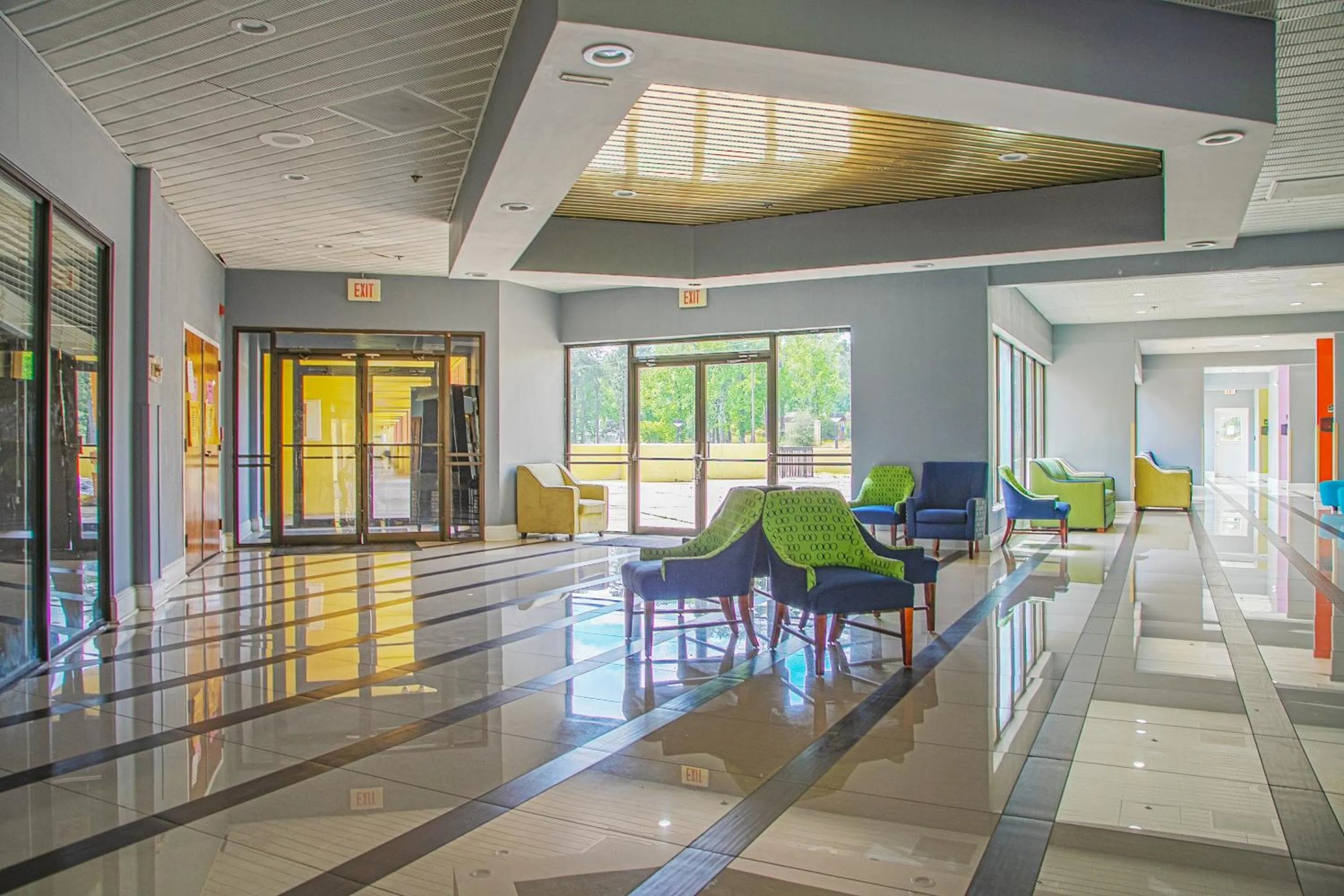 Seating area in My Homes Macon North I-75 By OYO