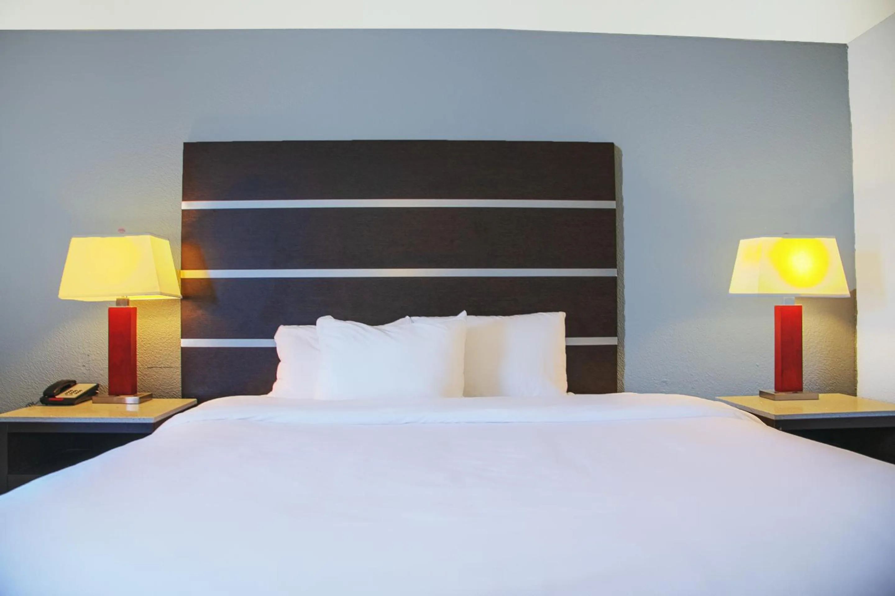 Bedroom in My Homes Macon North I-75 By OYO