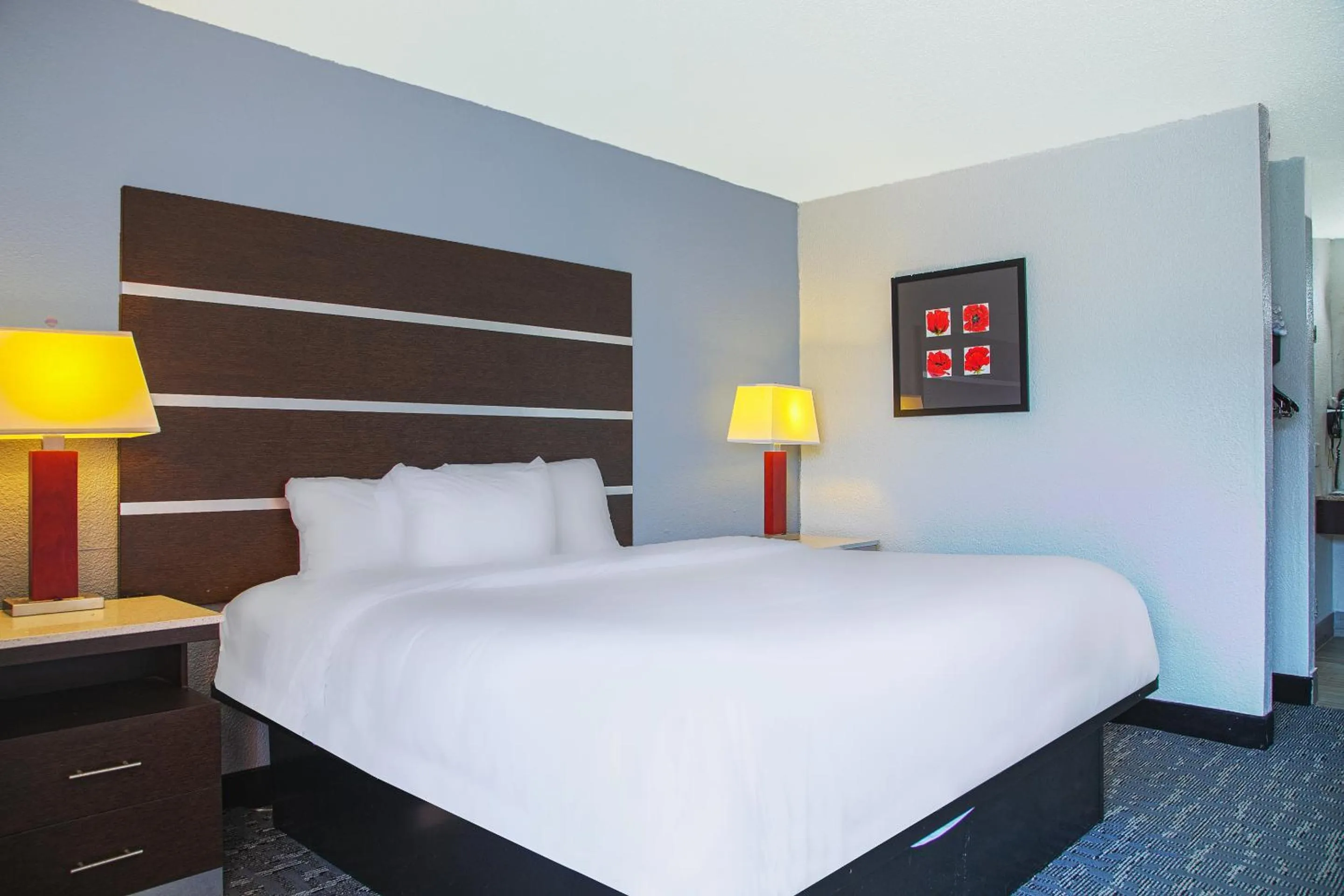 Bedroom in My Homes Macon North I-75 By OYO