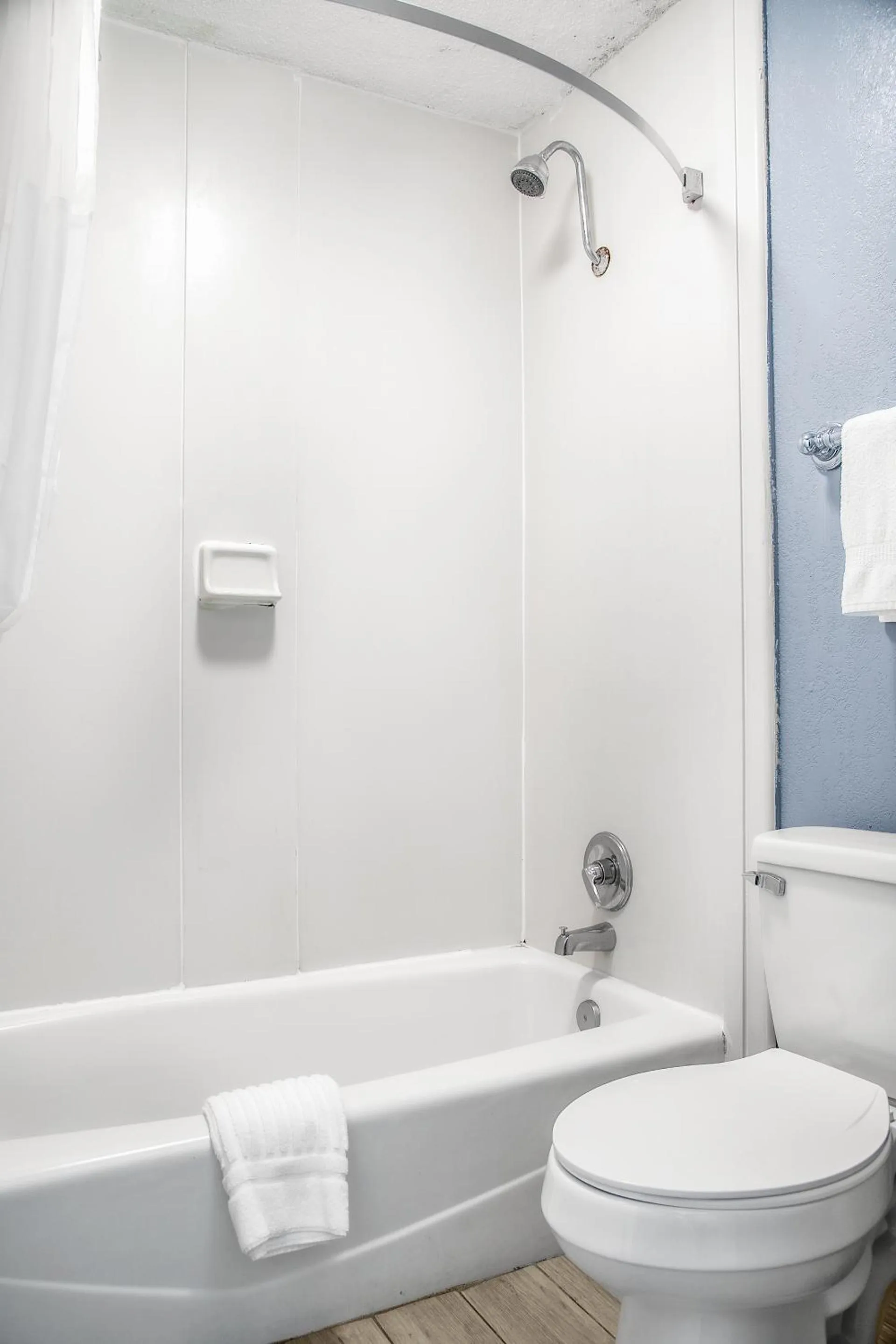 Bathroom in My Homes Macon North I-75 By OYO