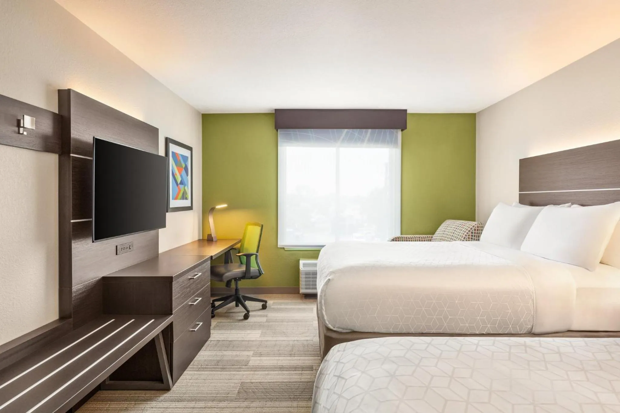 Photo of the whole room, Bed in Holiday Inn Express Hotel & Suites Live Oak by IHG