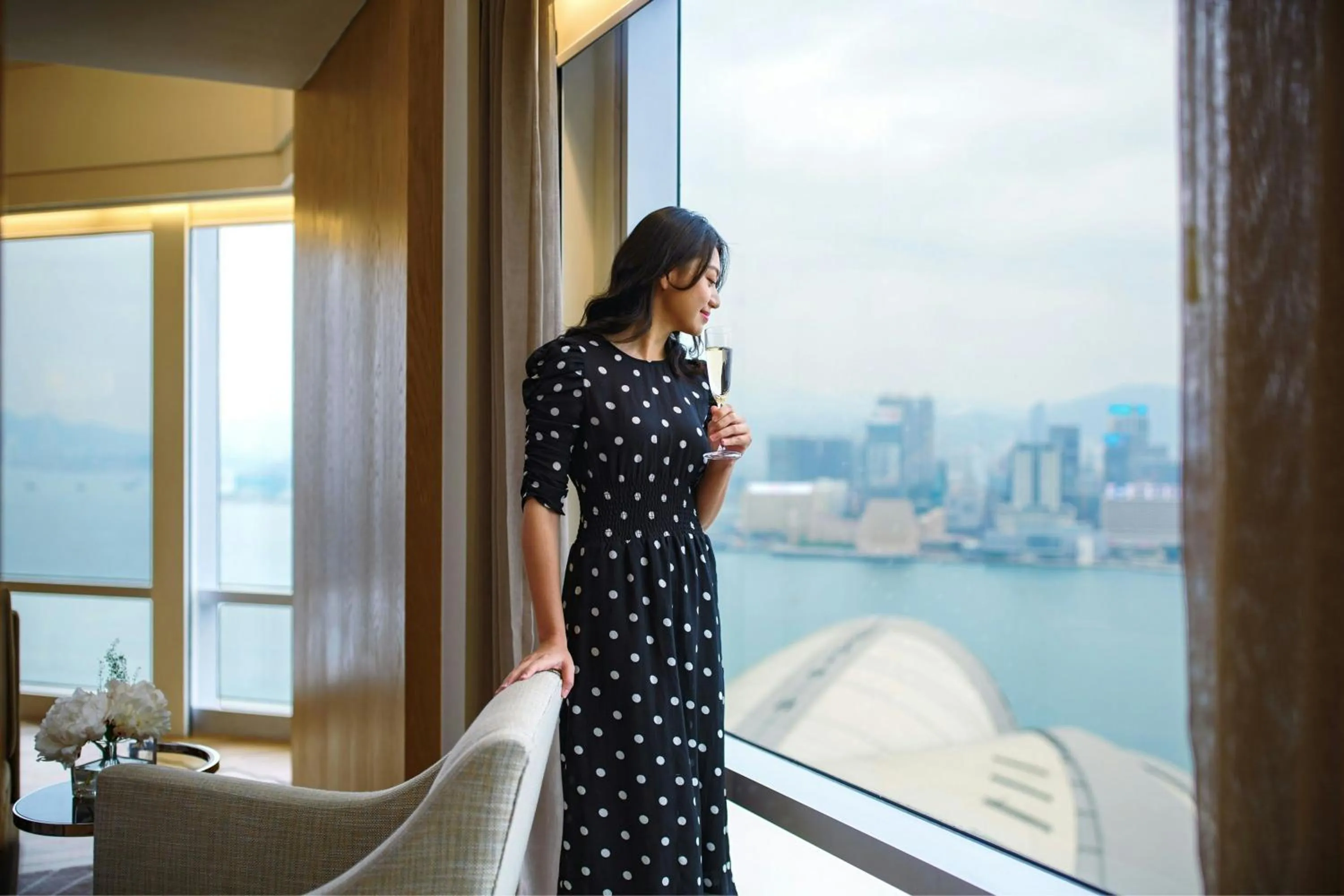 Bedroom in Renaissance Hong Kong Harbour View Hotel
