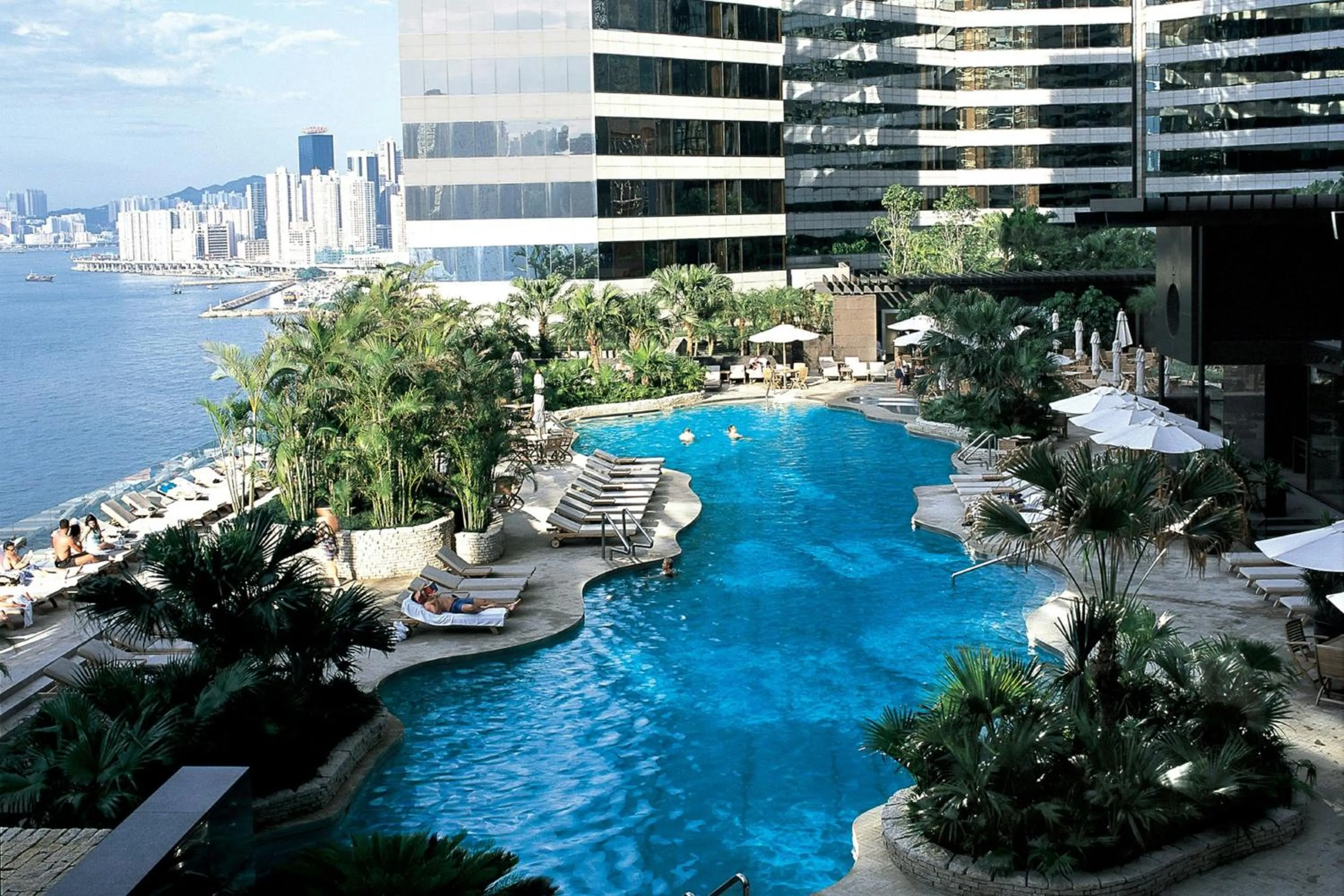 Swimming pool in Renaissance Hong Kong Harbour View Hotel