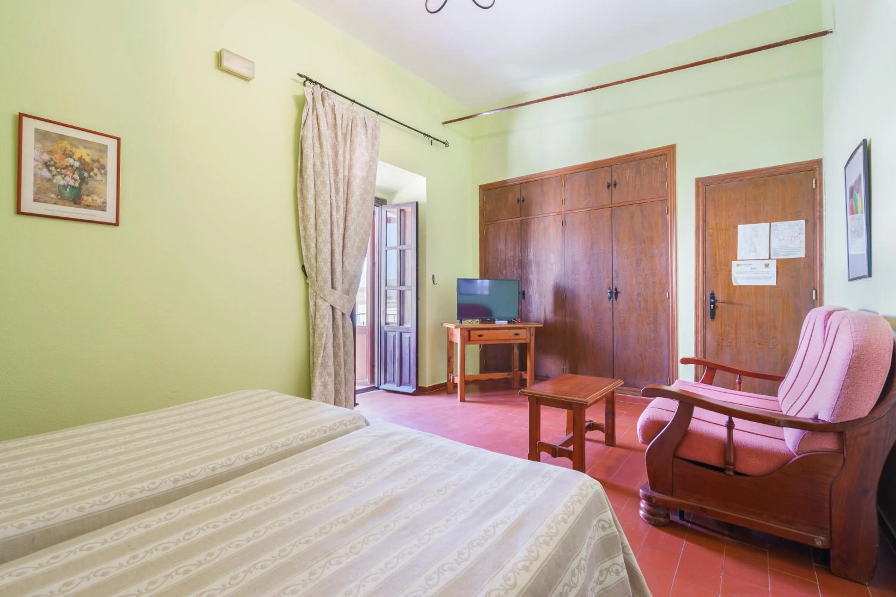 Photo of the whole room, Bed in Hotel Marqués de Torresoto by Vivere Stays