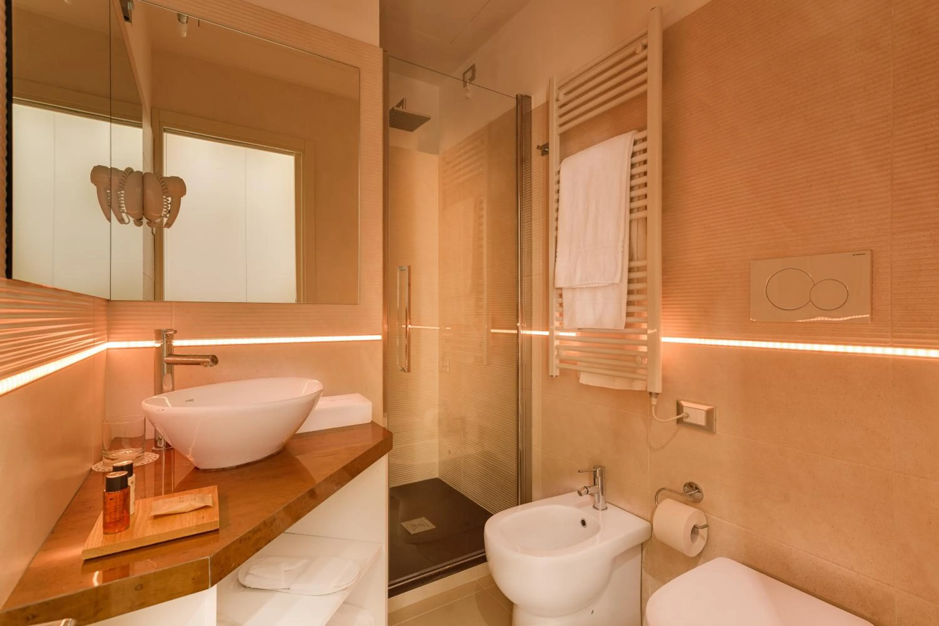 Bathroom in Shali Luxury Suite Spagna