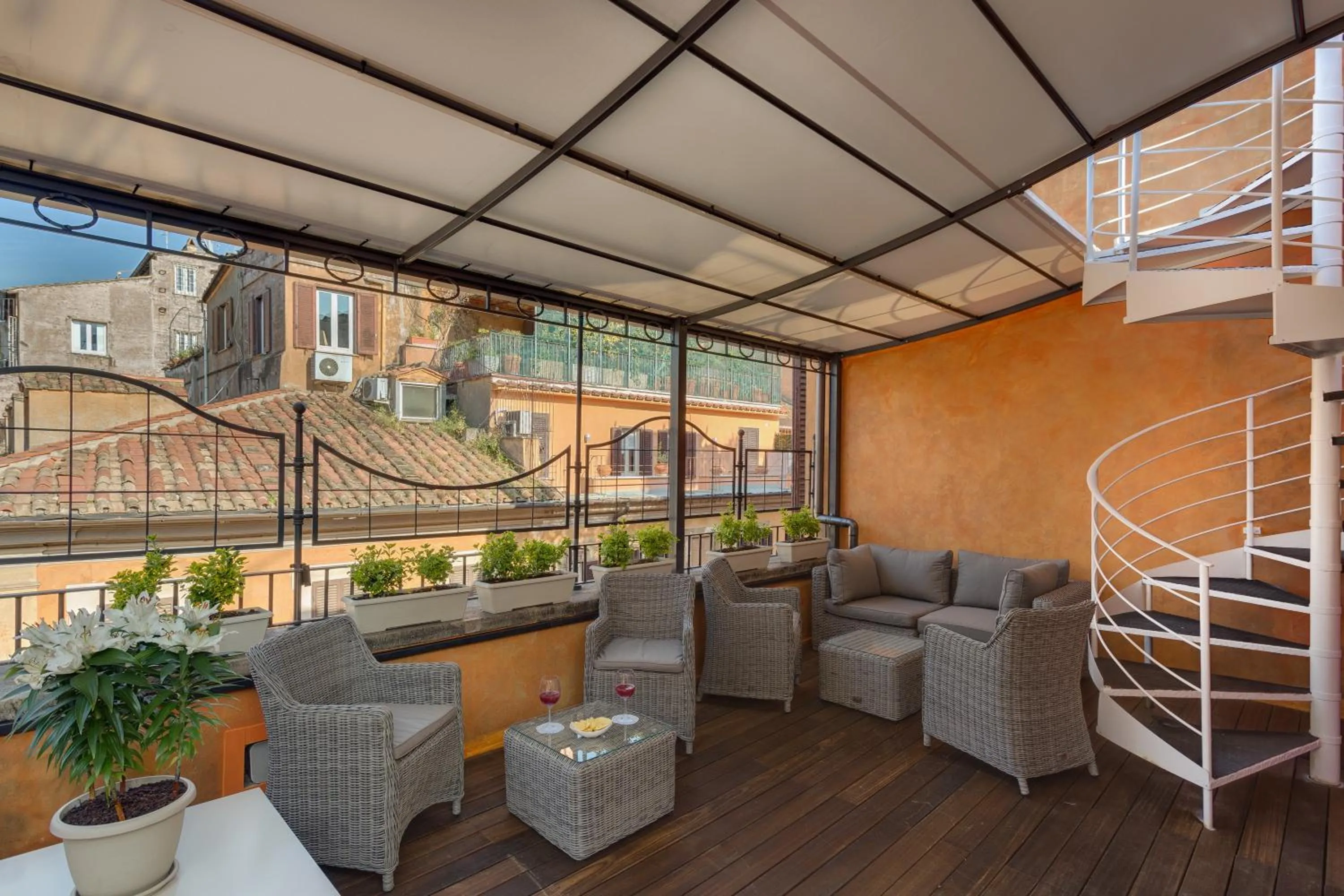 Patio in Shali Luxury Suite Spagna
