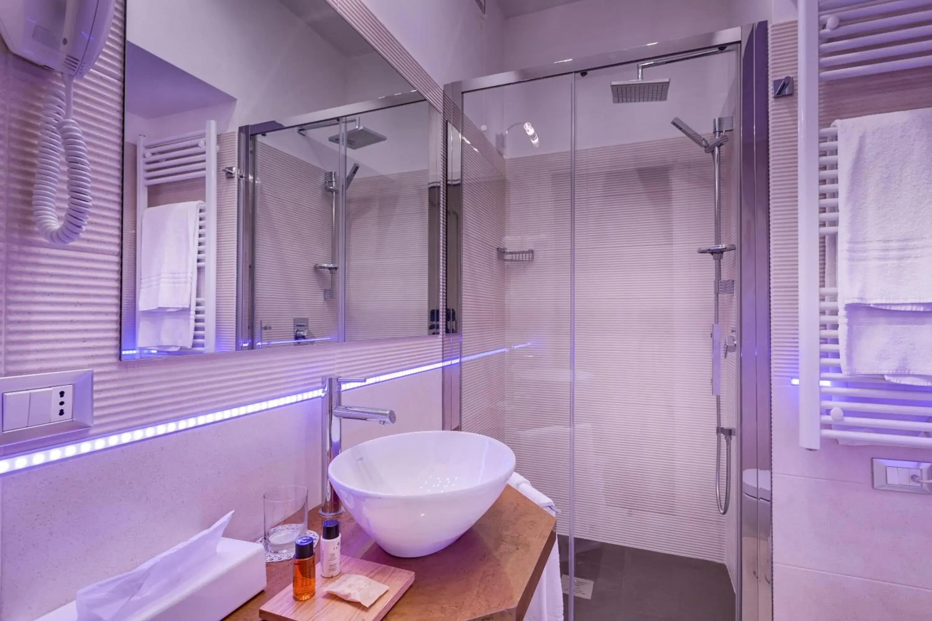 Deluxe Double or Twin Room in Shali Luxury Suite Spagna Deluxe Double or Twin Room in Shali Luxury Suite Spagna