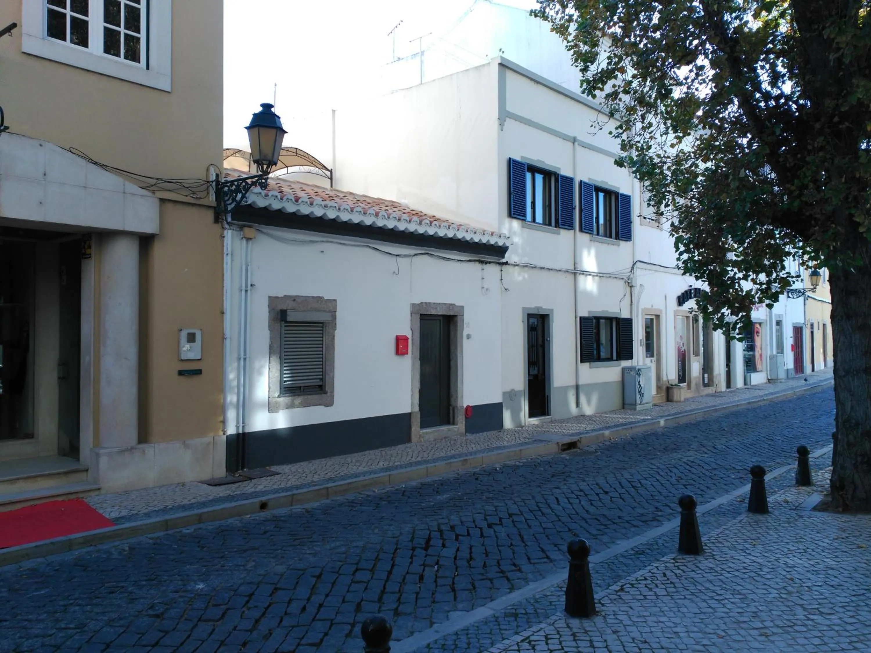 Facade/entrance in The Sunny Cottage by Freetimealgarve