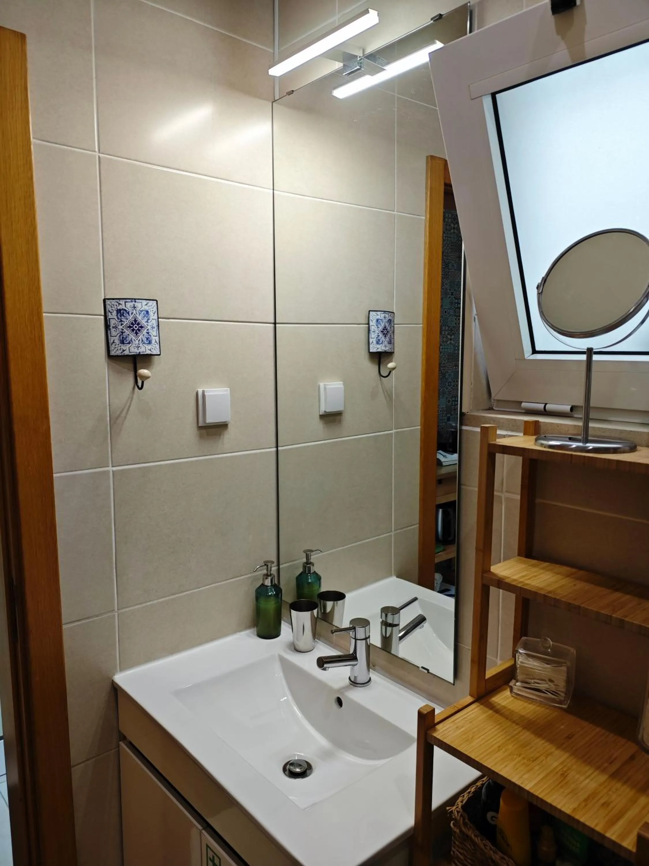 Toilet in The Sunny Cottage by Freetimealgarve