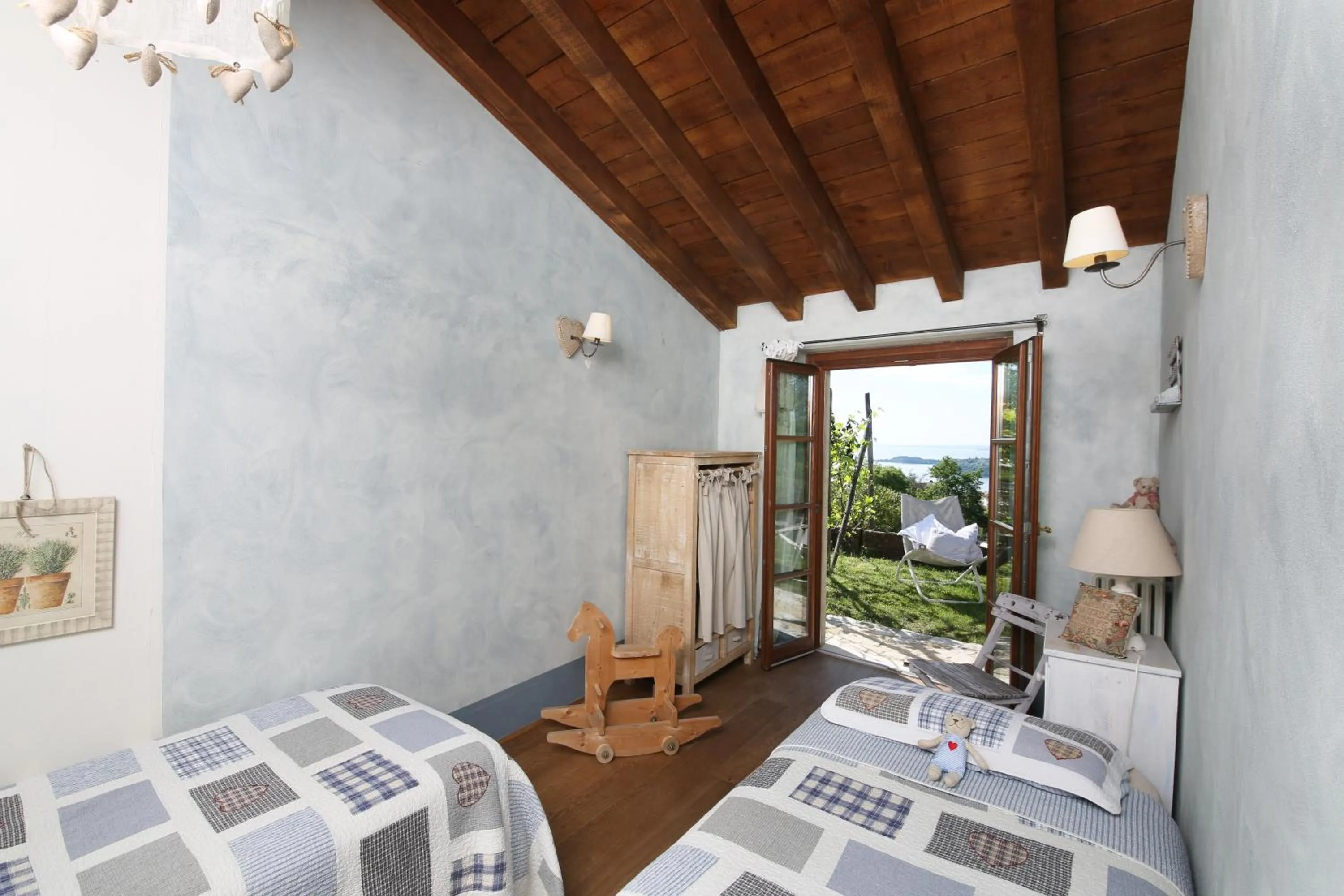 Bedroom, Bed in Premignaga Natural Home