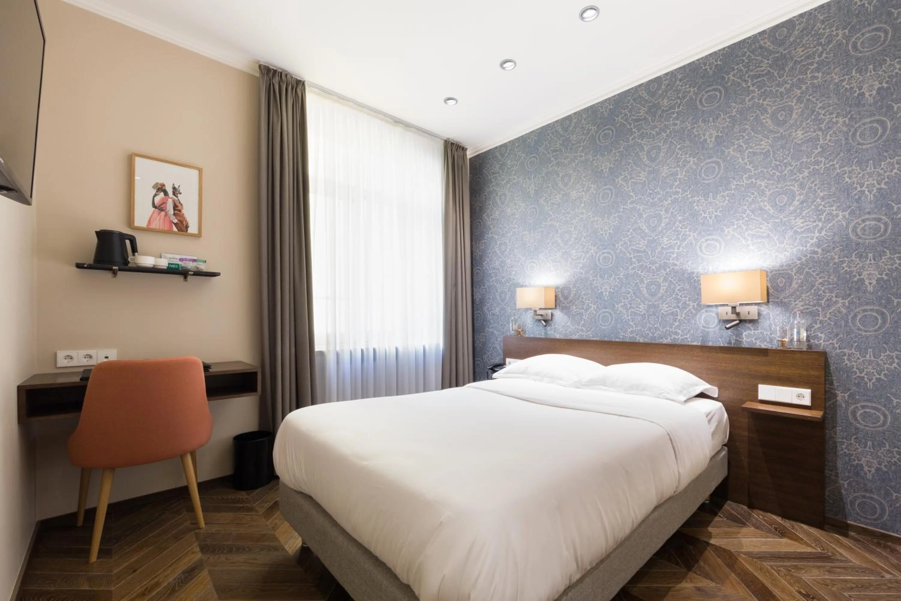 Bed in Hotel Perrin - former Carlton