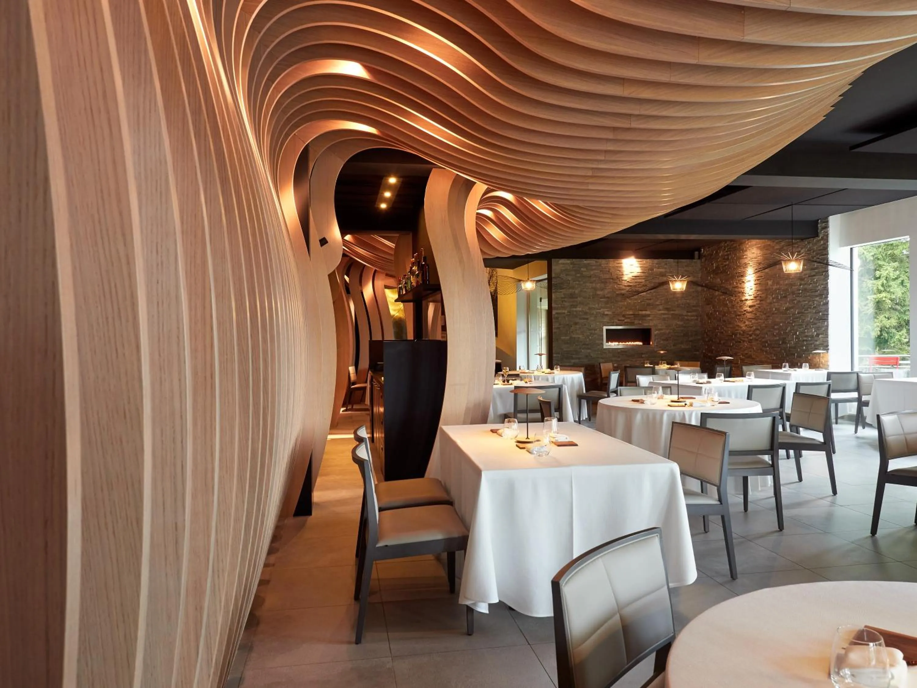 Restaurant/places to eat in The Seven Hotel