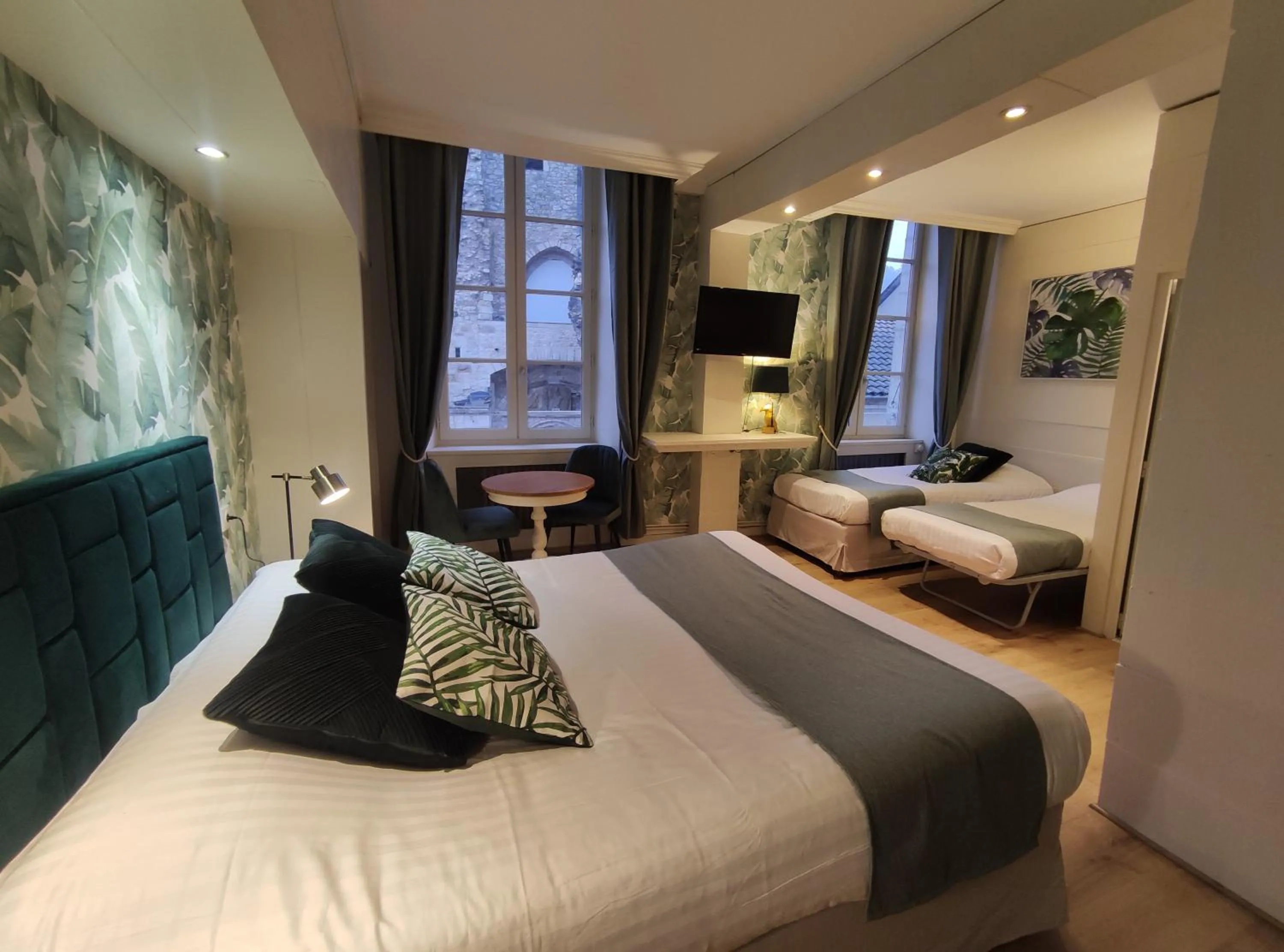 Bed in Le Pavillon Saint-Martin