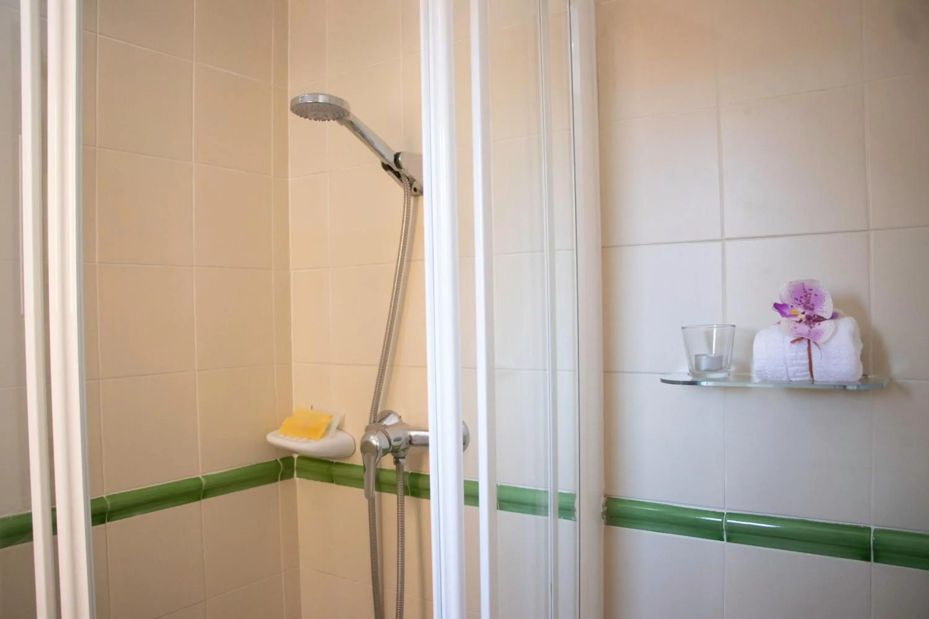 Double Room with Private Bathroom in La Fonda Benissa, Grupo Terra de Mar, alojamientos con encanto Double Room with Private Bathroom in La Fonda Benissa, Grupo Terra de Mar, alojamientos con encanto