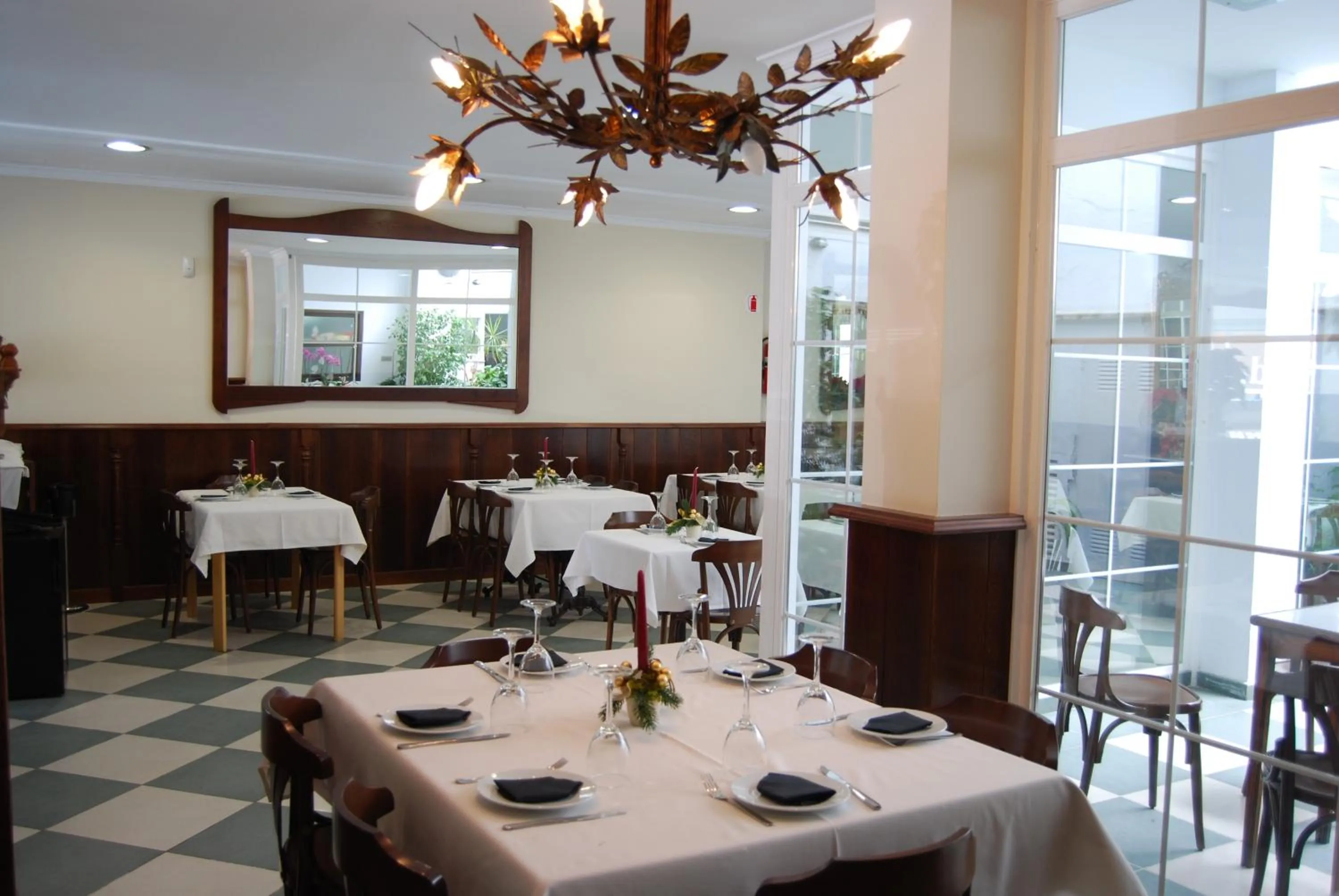 Restaurant/places to eat in La Fonda Benissa, Grupo Terra de Mar, alojamientos con encanto