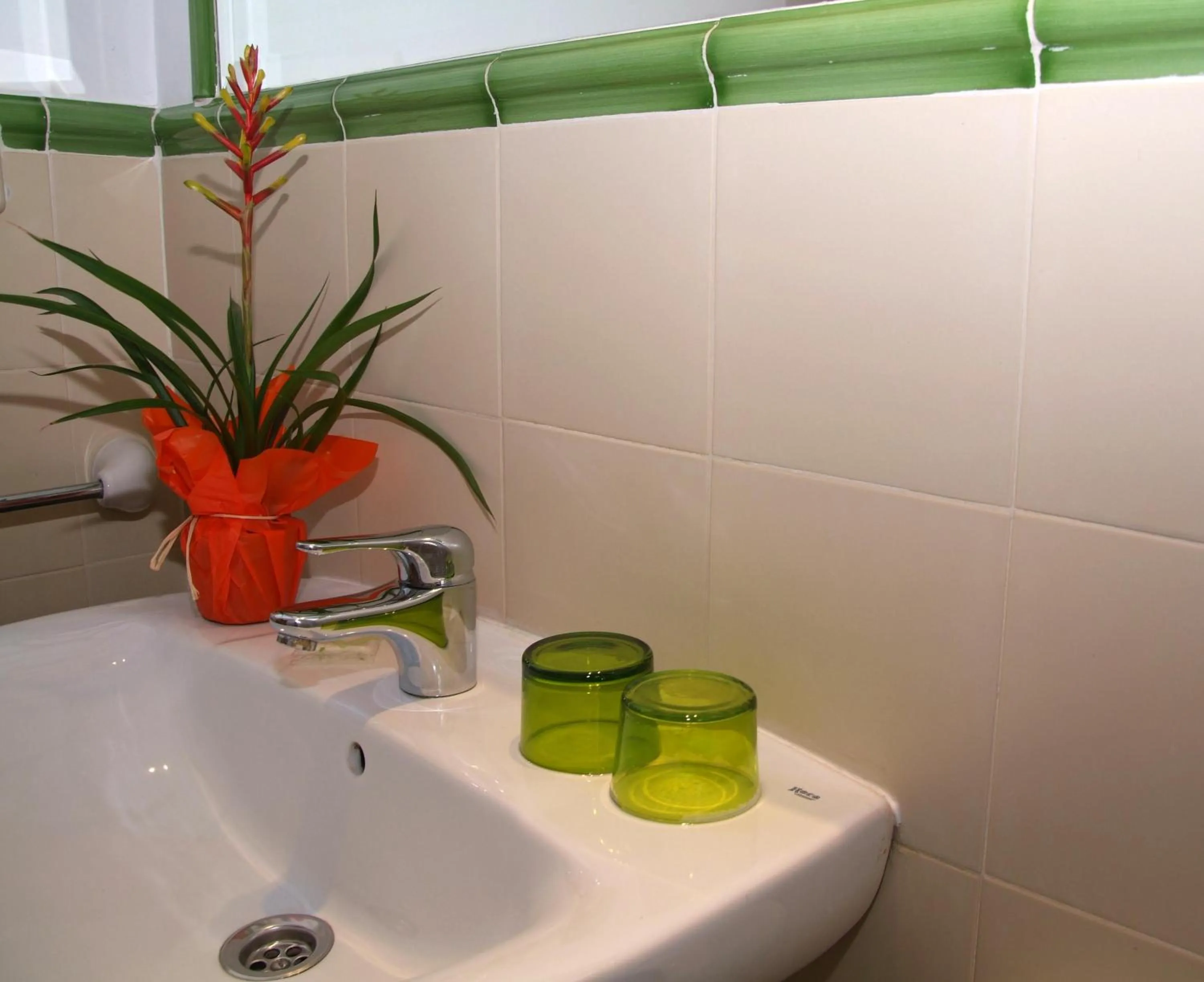 Bathroom in La Fonda Benissa, Grupo Terra de Mar, alojamientos con encanto