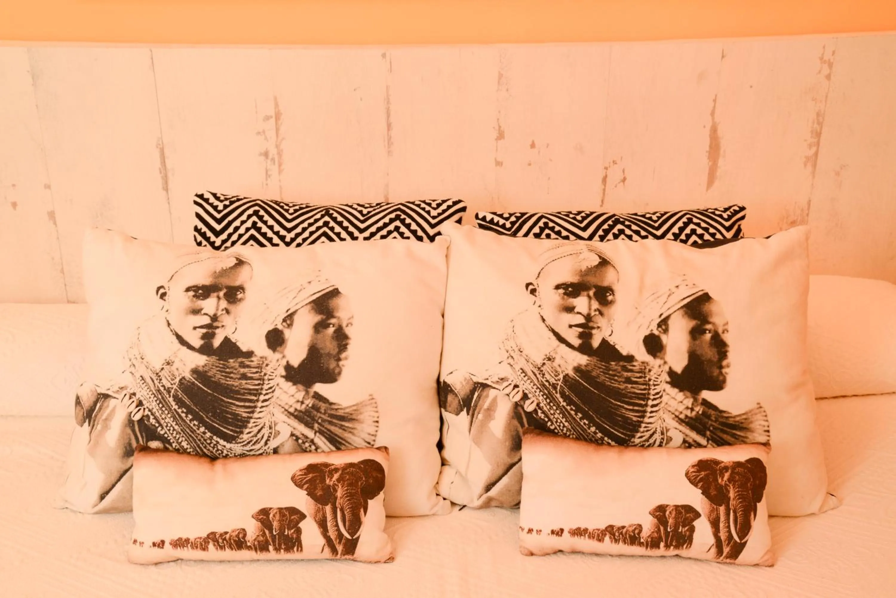 Decorative detail, Bed in La Fonda Benissa, Grupo Terra de Mar, alojamientos con encanto