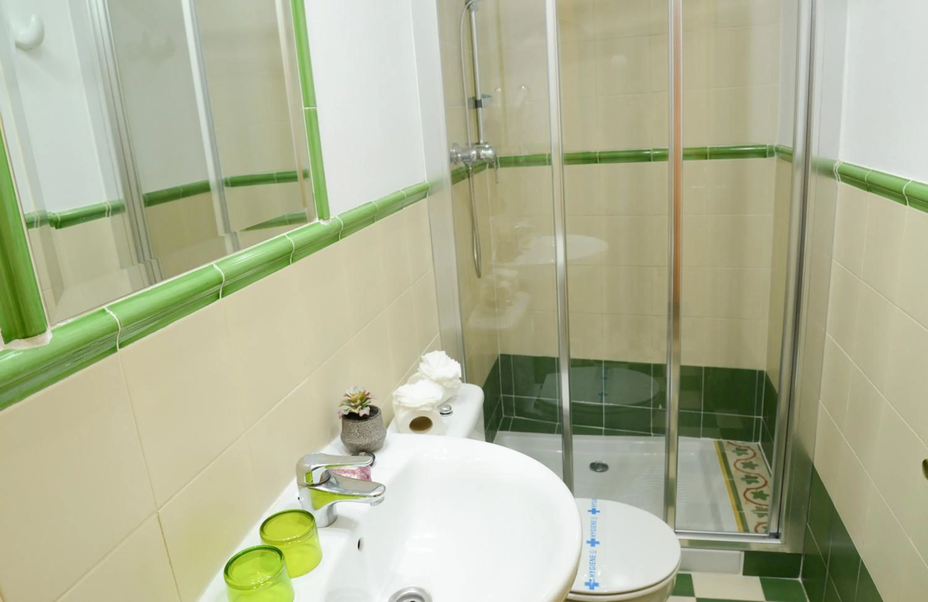 Shower in La Fonda Benissa, Grupo Terra de Mar, alojamientos con encanto