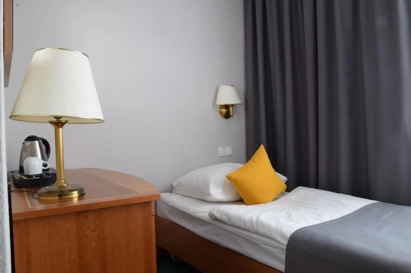 Standard Single Room in Hotel Festival Standard Single Room in Hotel Festival