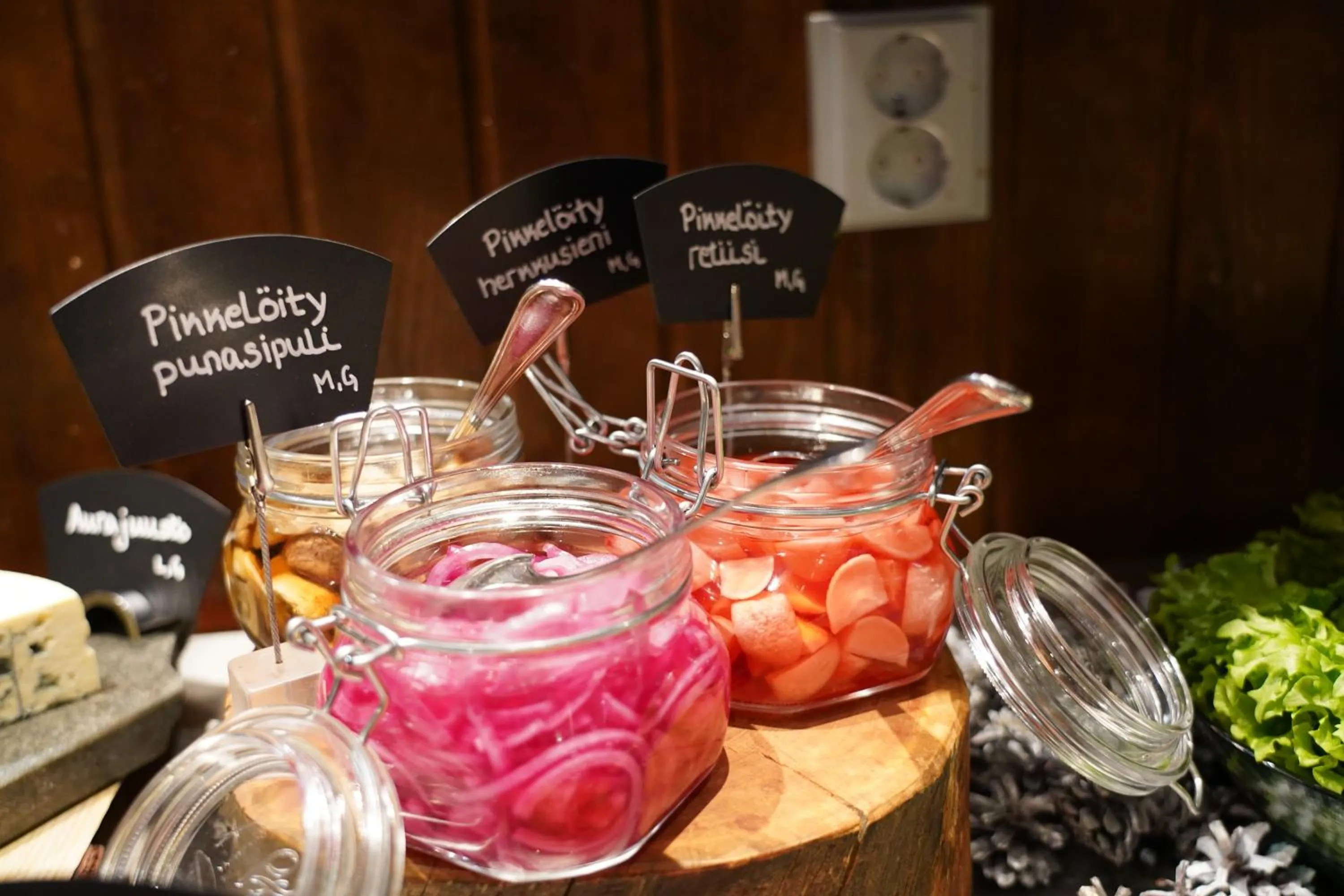 Breakfast in Santa's Hotel Aurora & Igloos