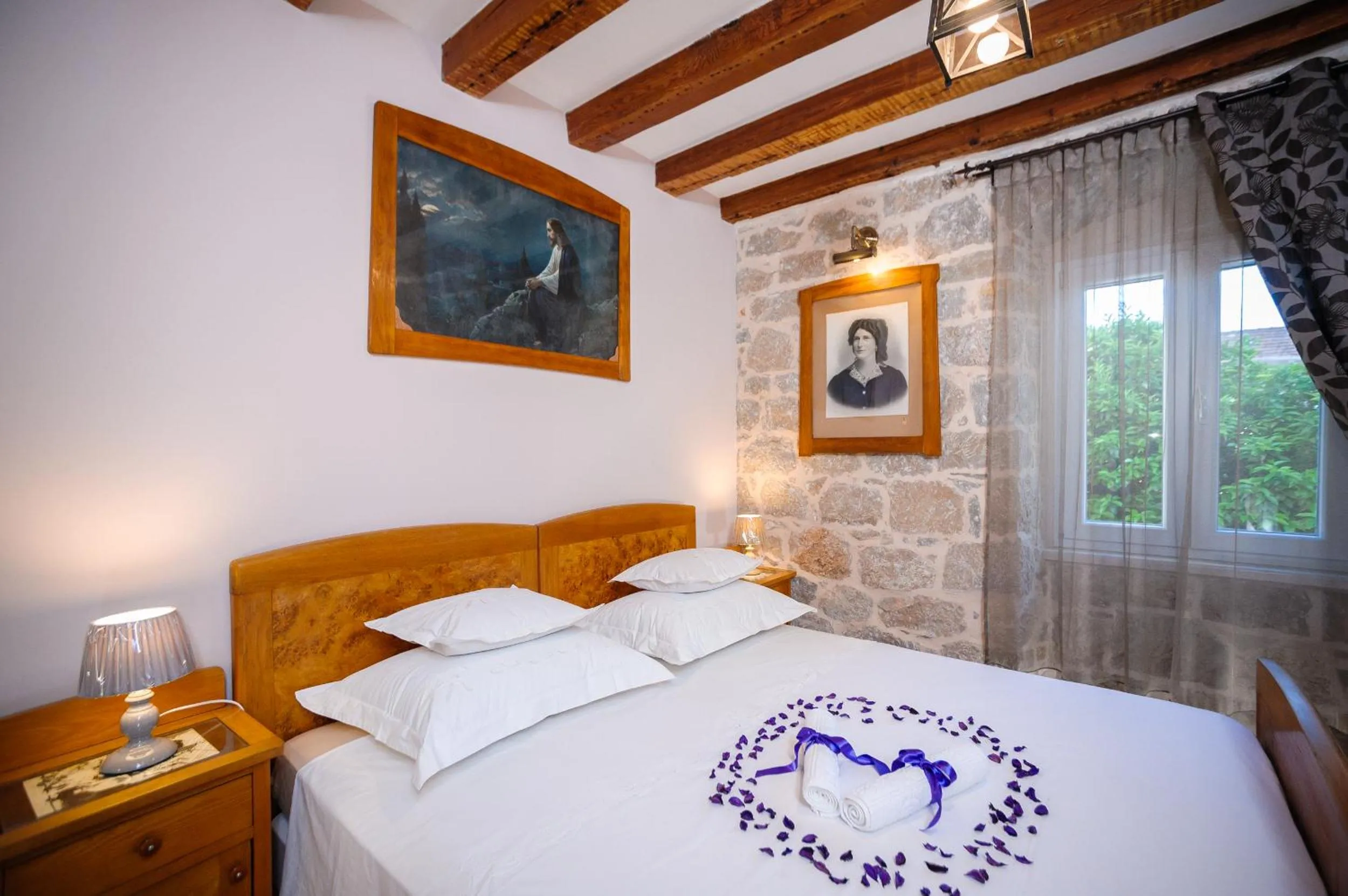 Property building, Bed in Apartment and Room Nona Stella