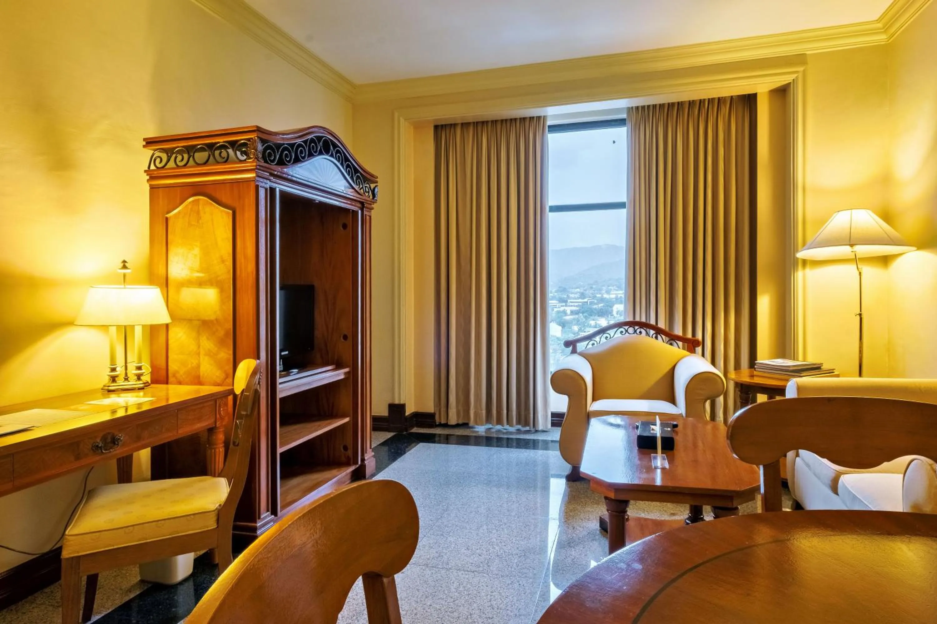 Living room in Waterfront Cebu City Hotel & Casino