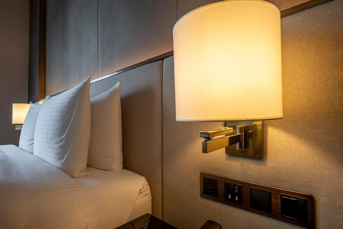 Bed in Waterfront Cebu City Hotel & Casino