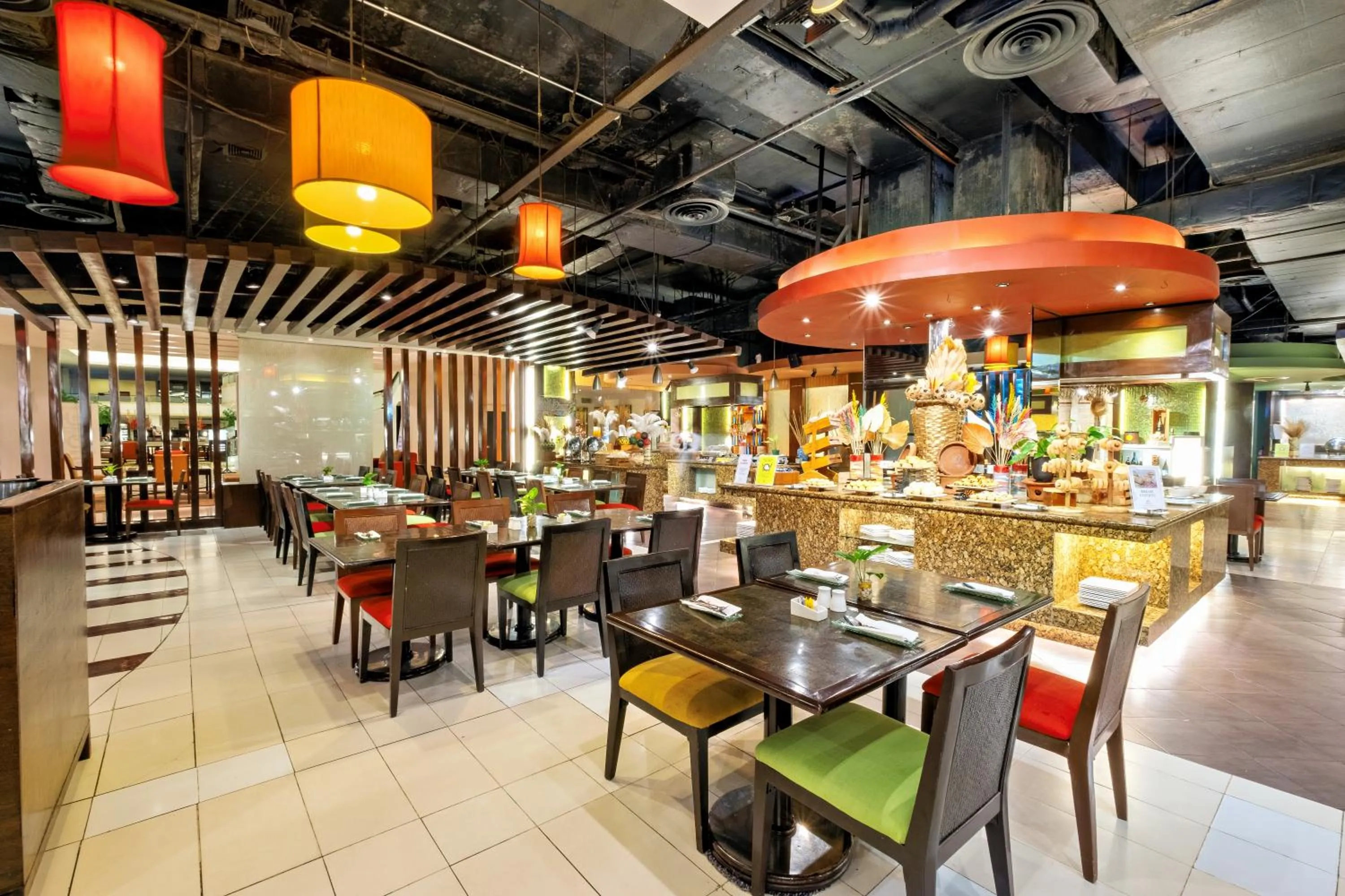 Restaurant/places to eat in Waterfront Cebu City Hotel & Casino