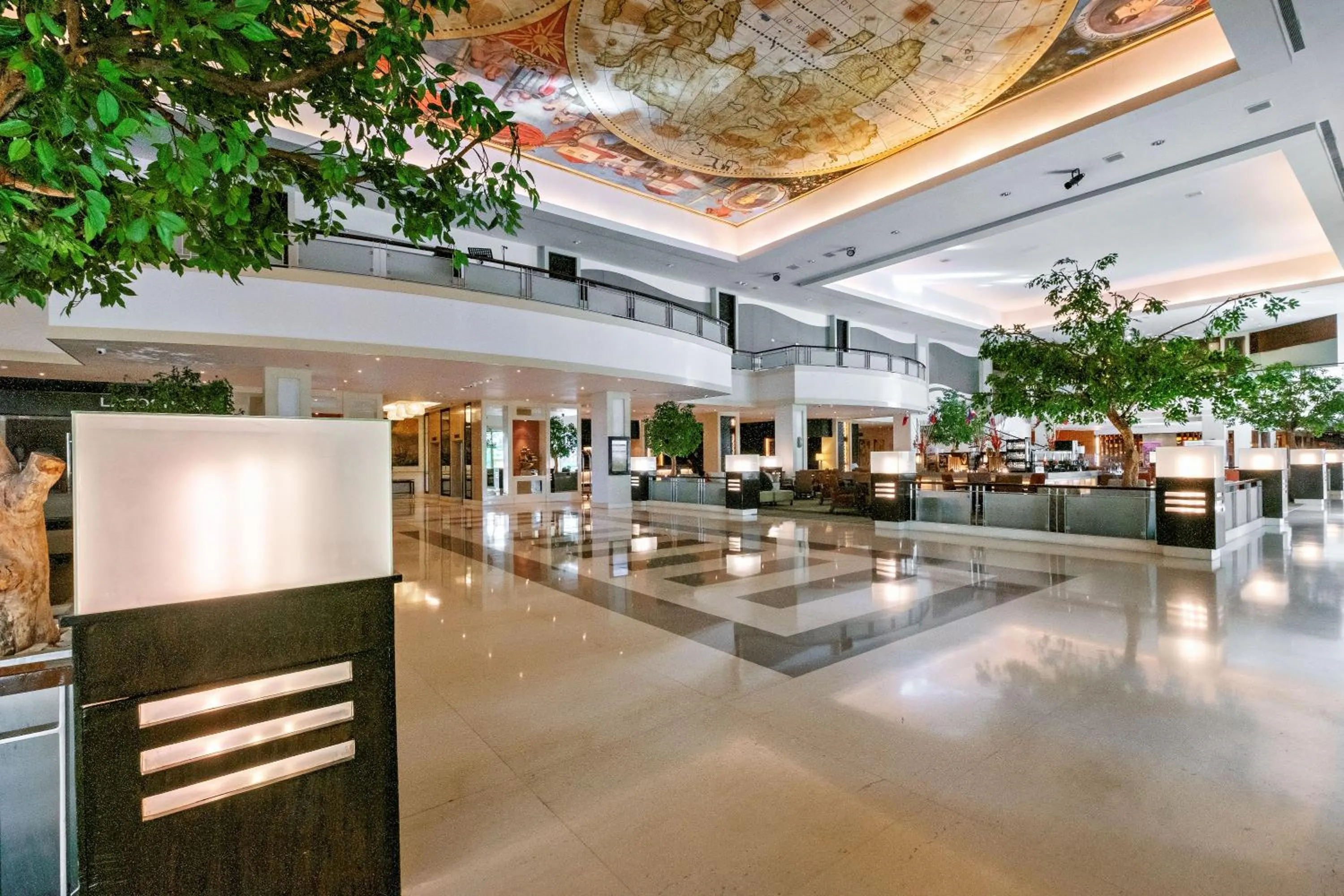 Lobby or reception in Waterfront Cebu City Hotel & Casino