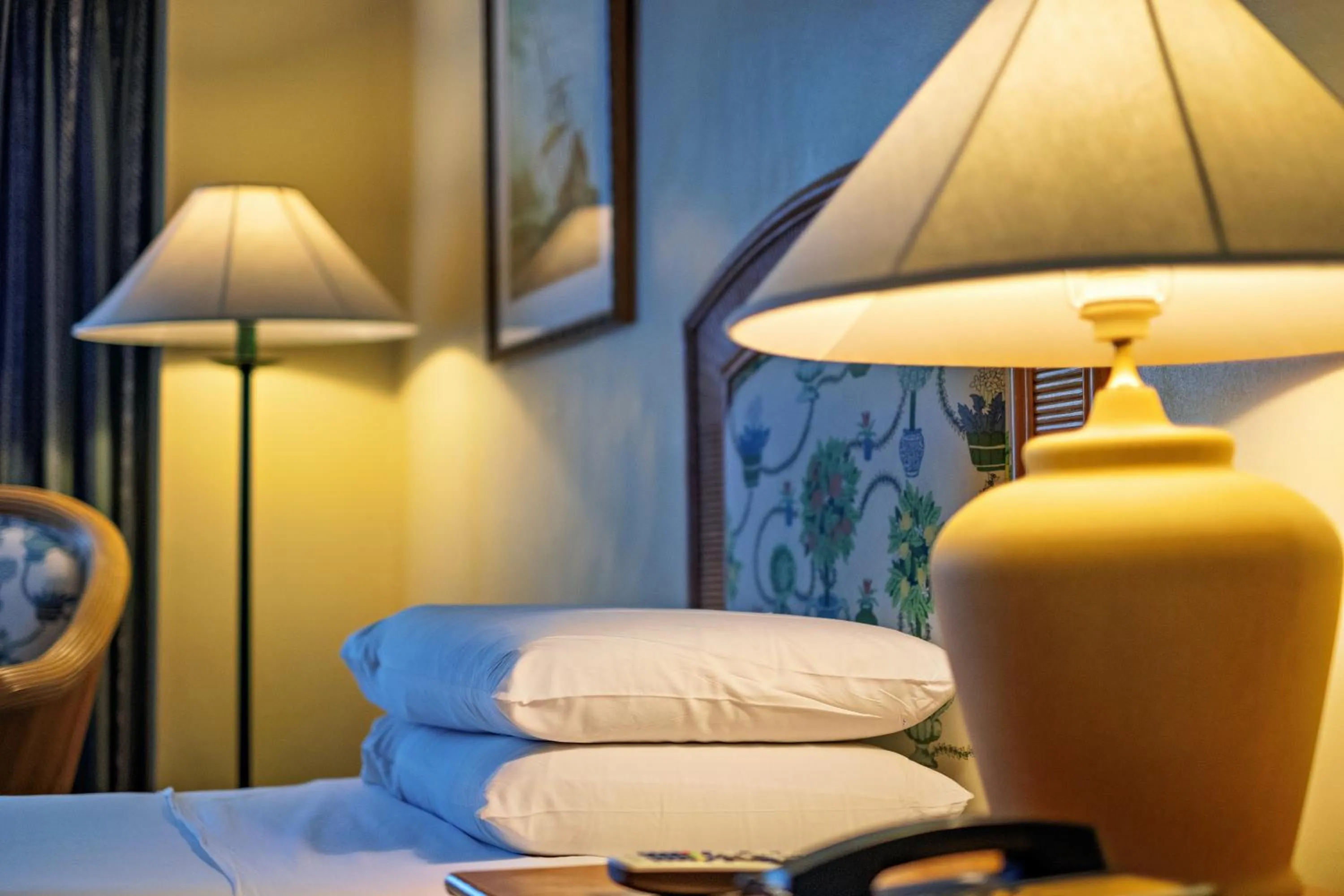 Bed in Waterfront Cebu City Hotel & Casino