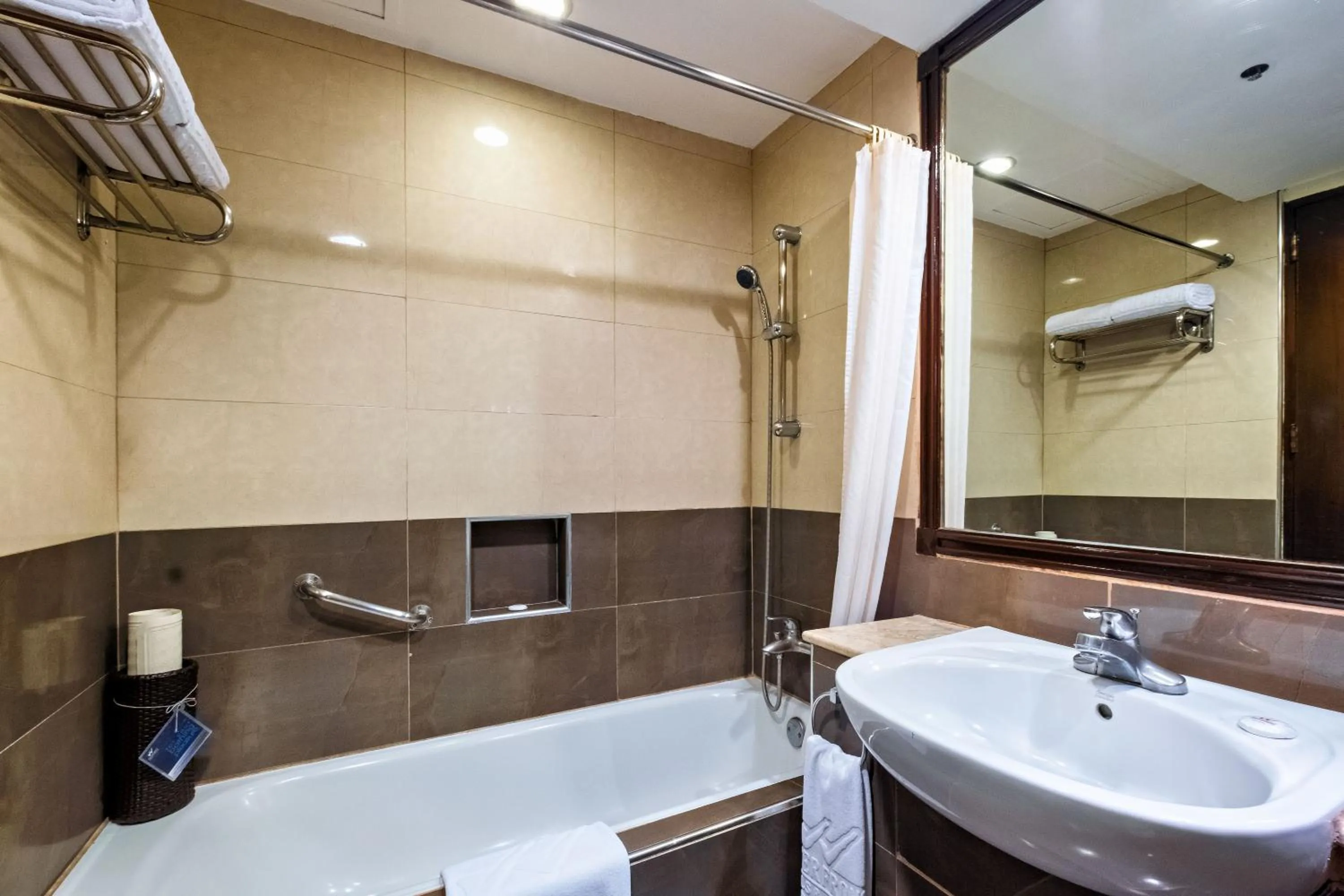 Shower in Waterfront Cebu City Hotel & Casino