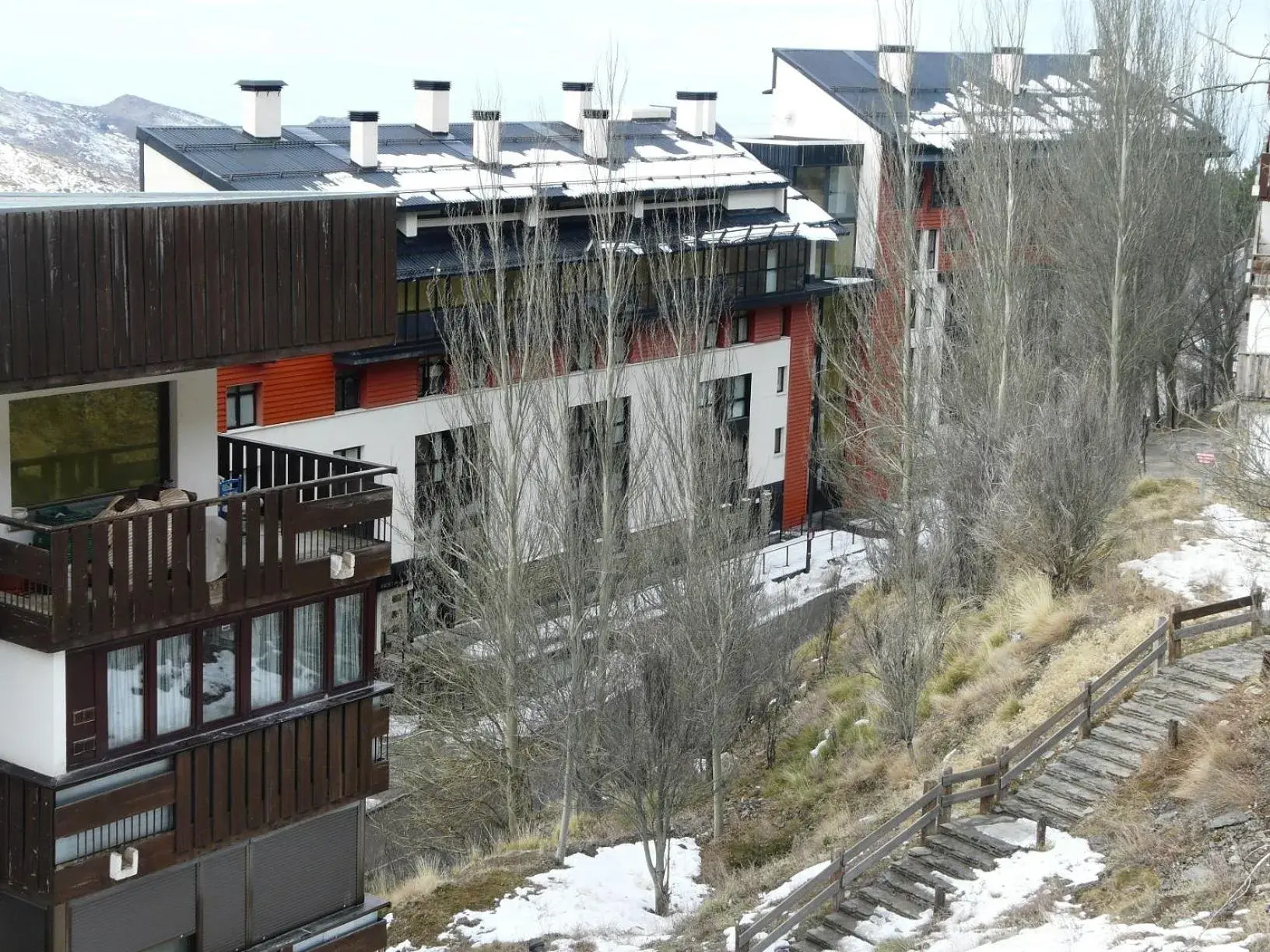 Facade/entrance in Apartamentos Montegorbea Facade/entrance in Apartamentos Montegorbea