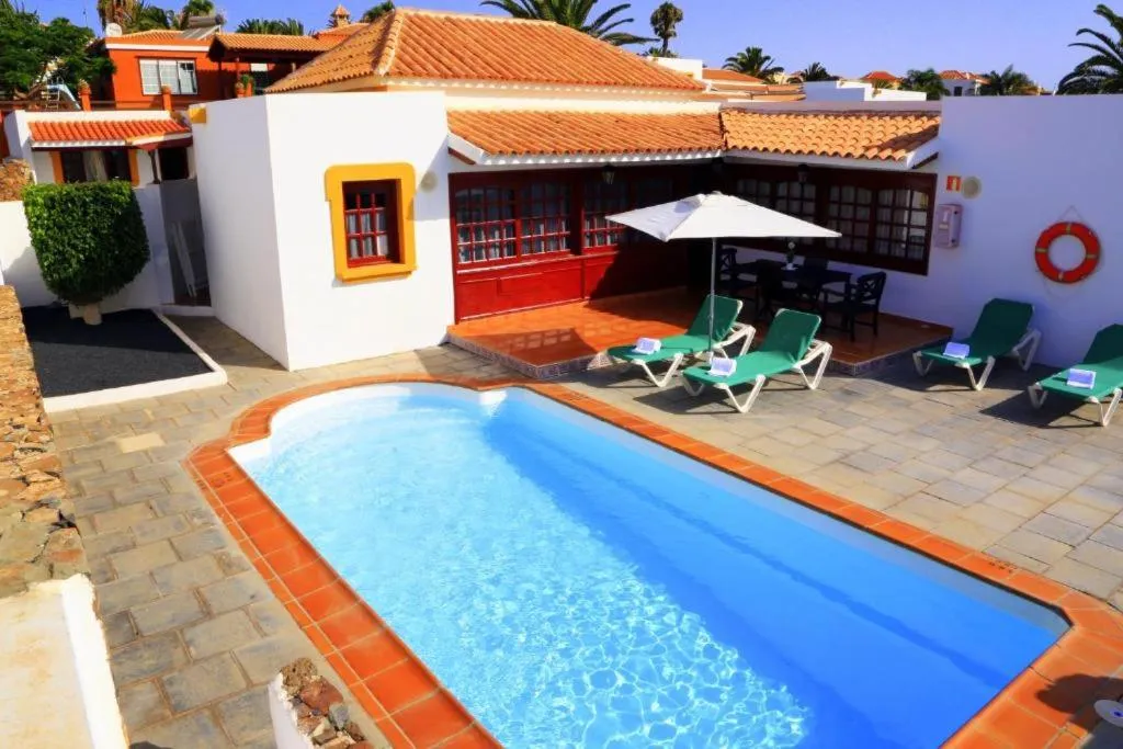 Swimming pool in Caleta Dorada
