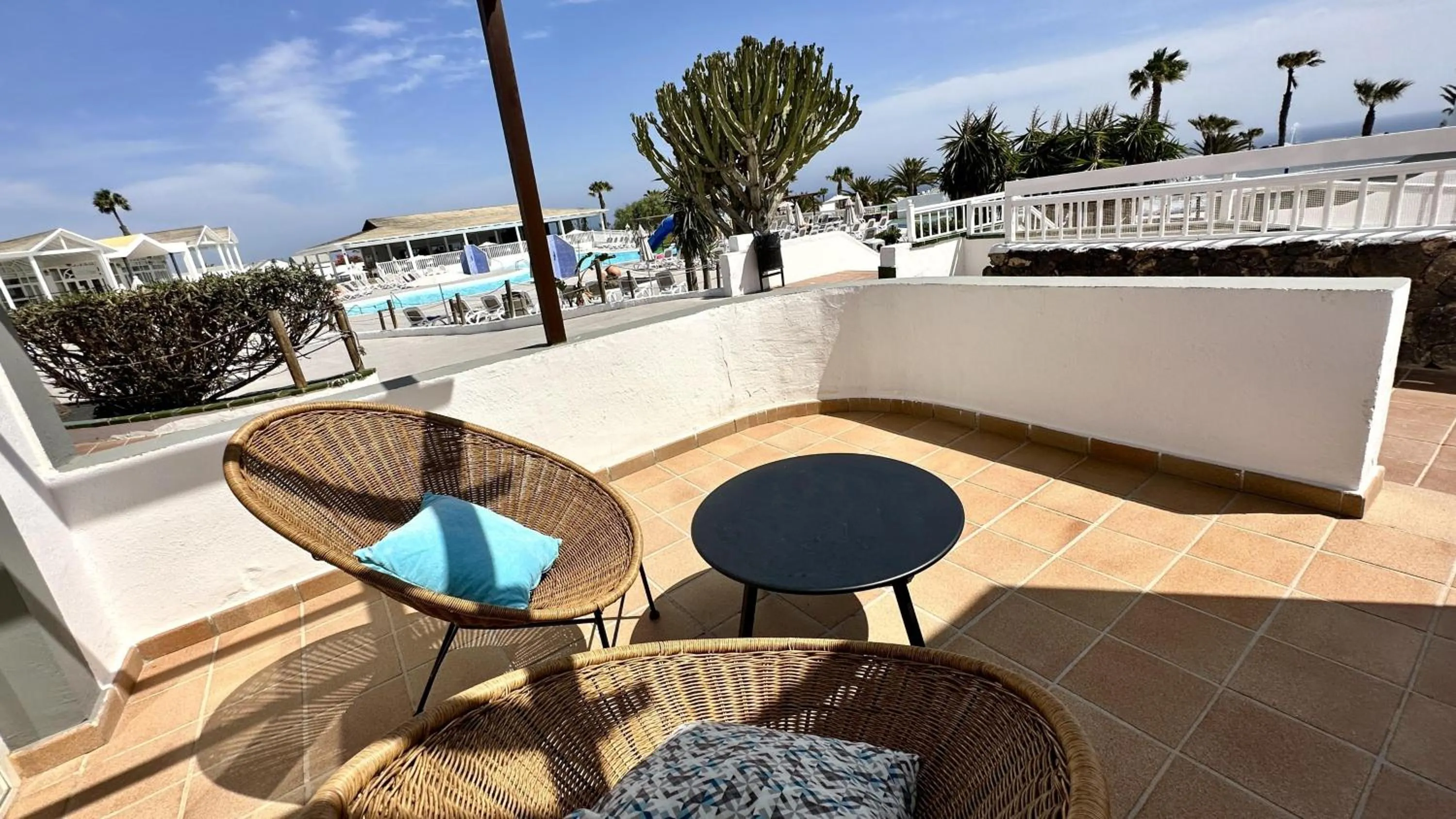 Photo of the whole room in Caleta Dorada