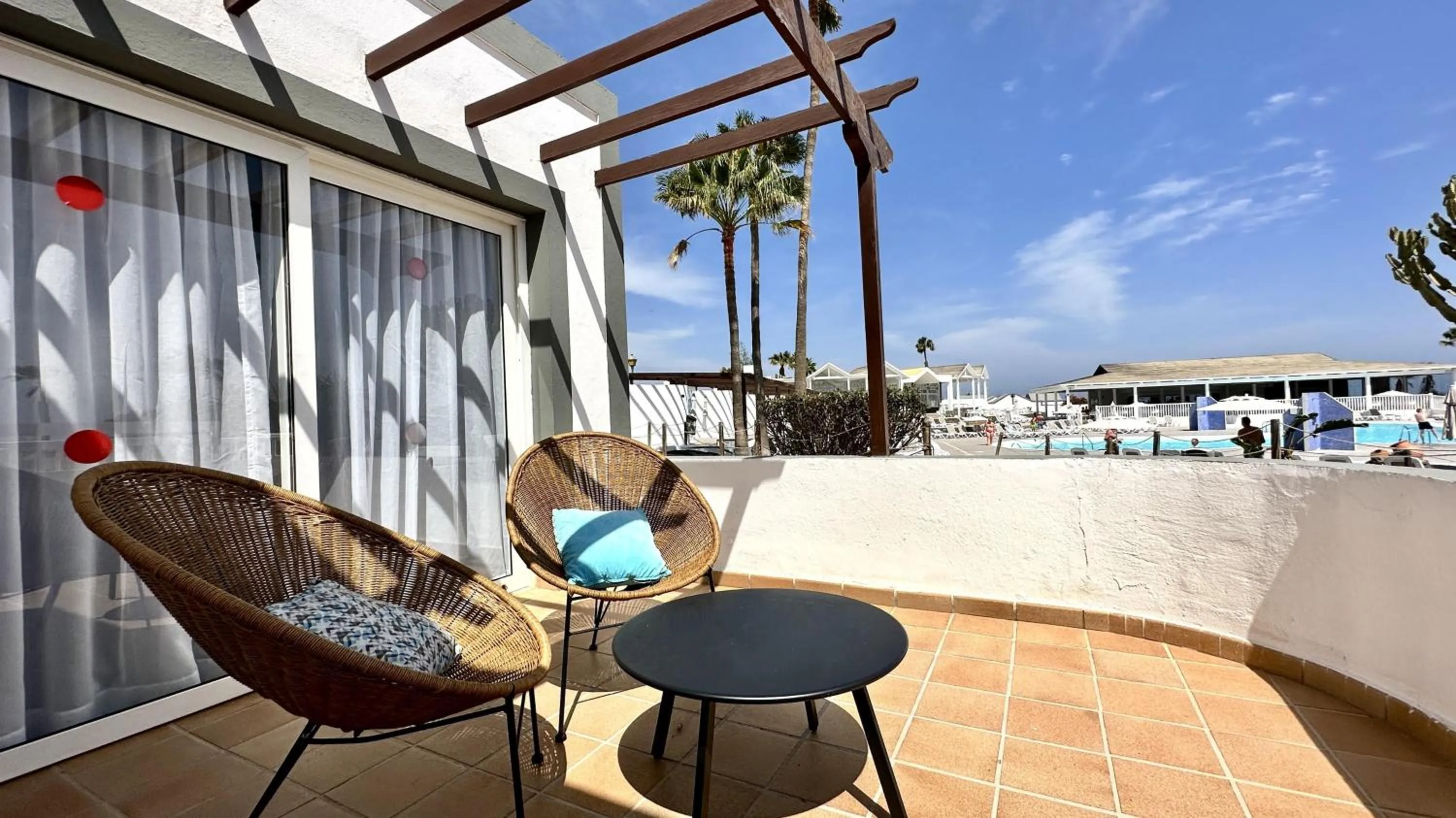 Photo of the whole room in Caleta Dorada