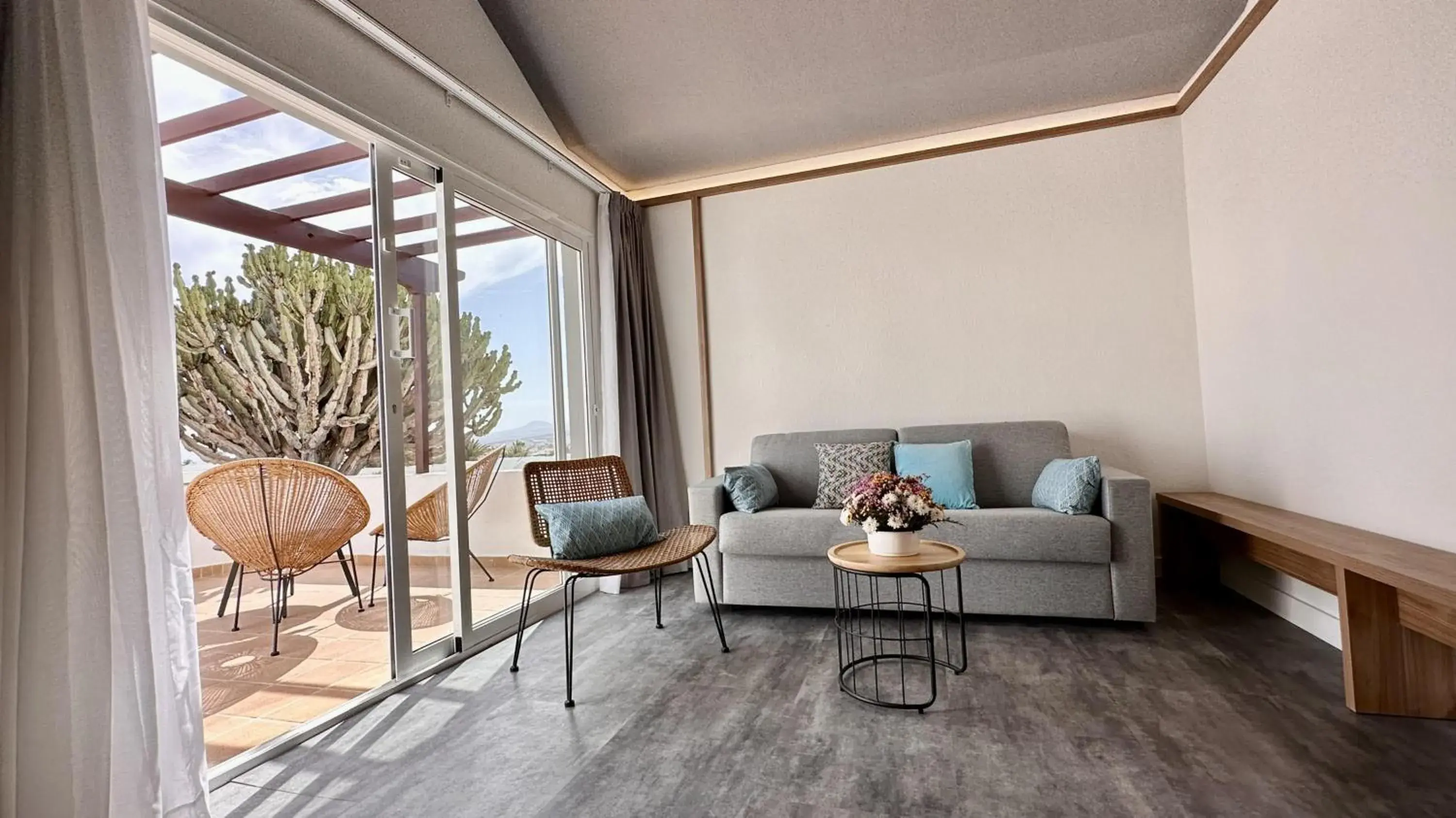 Photo of the whole room in BLUESEA Club Caleta Dorada Photo of the whole room in BLUESEA Club Caleta Dorada