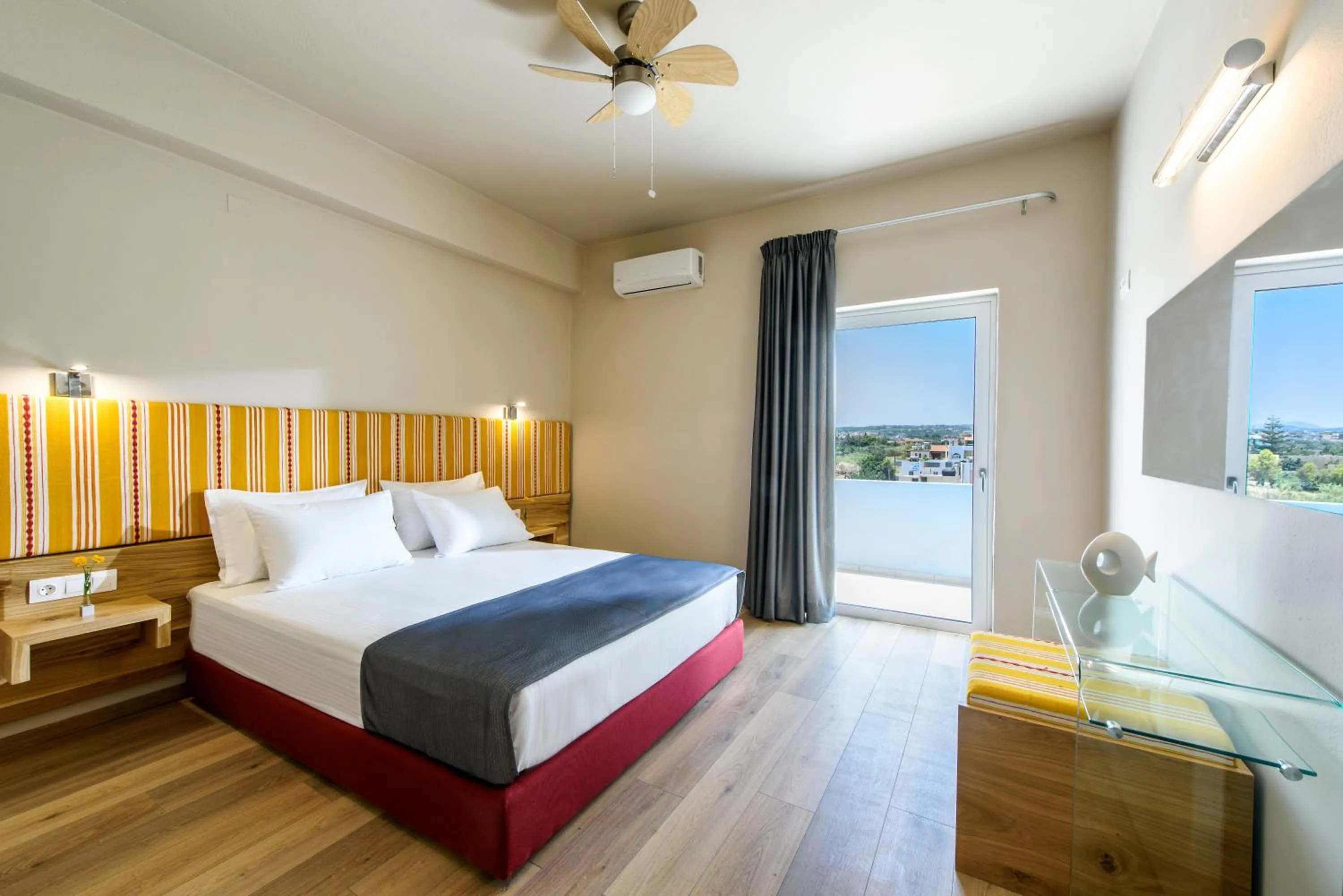 Bed in Aptera Beach