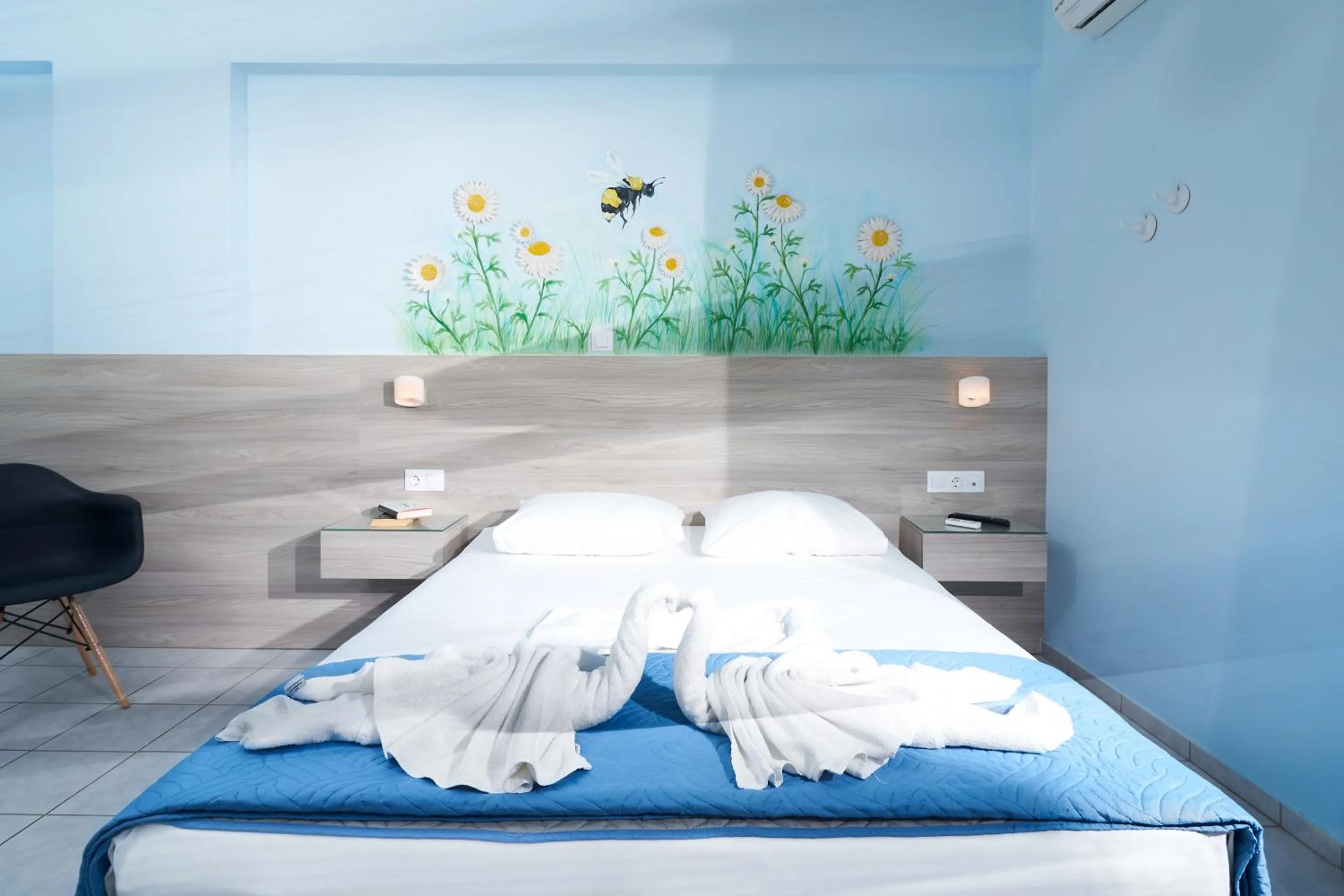 Bedroom, Bed in Aptera Beach
