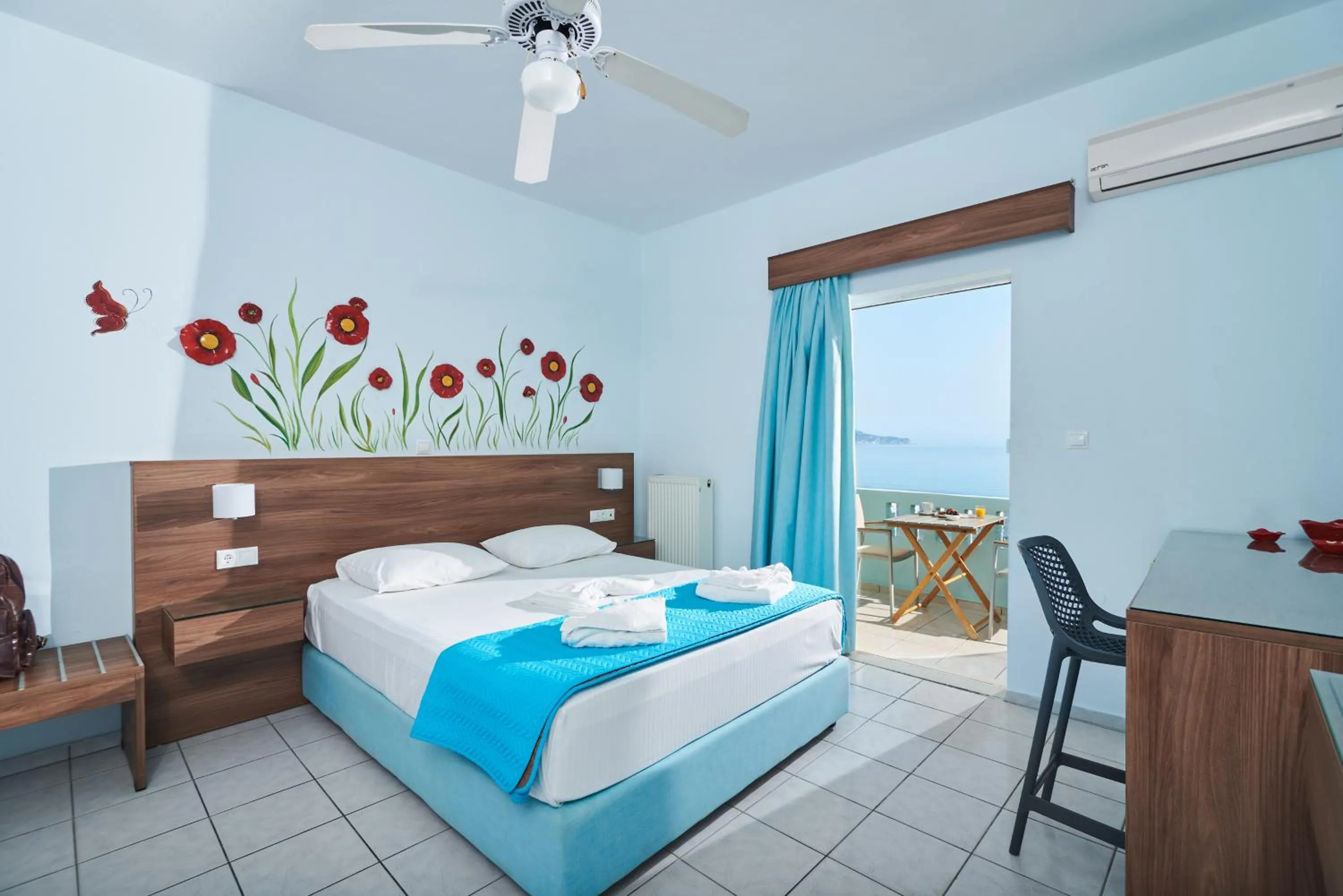 Bedroom, Bed in Aptera Beach