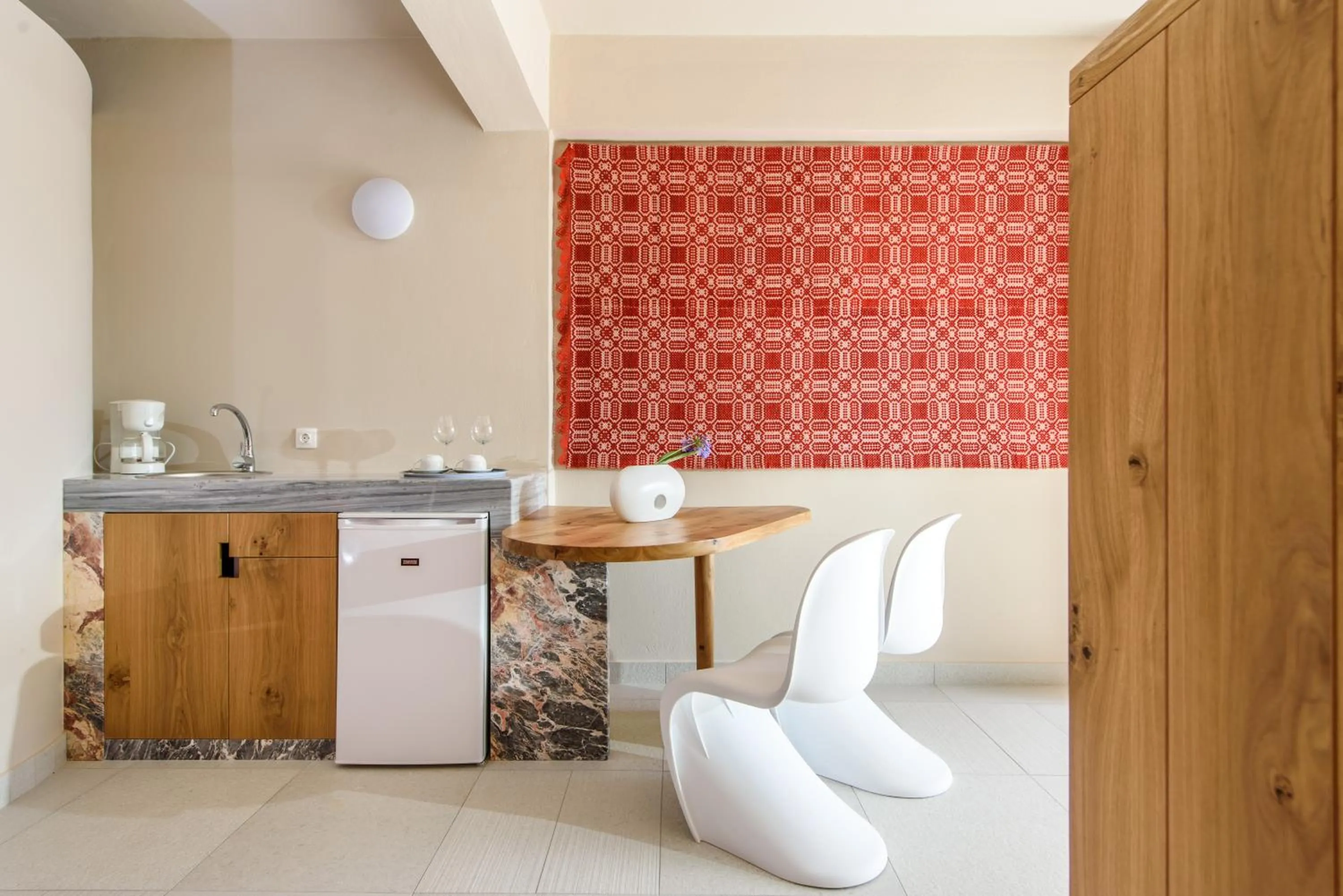 Coffee/tea facilities in Aptera Beach