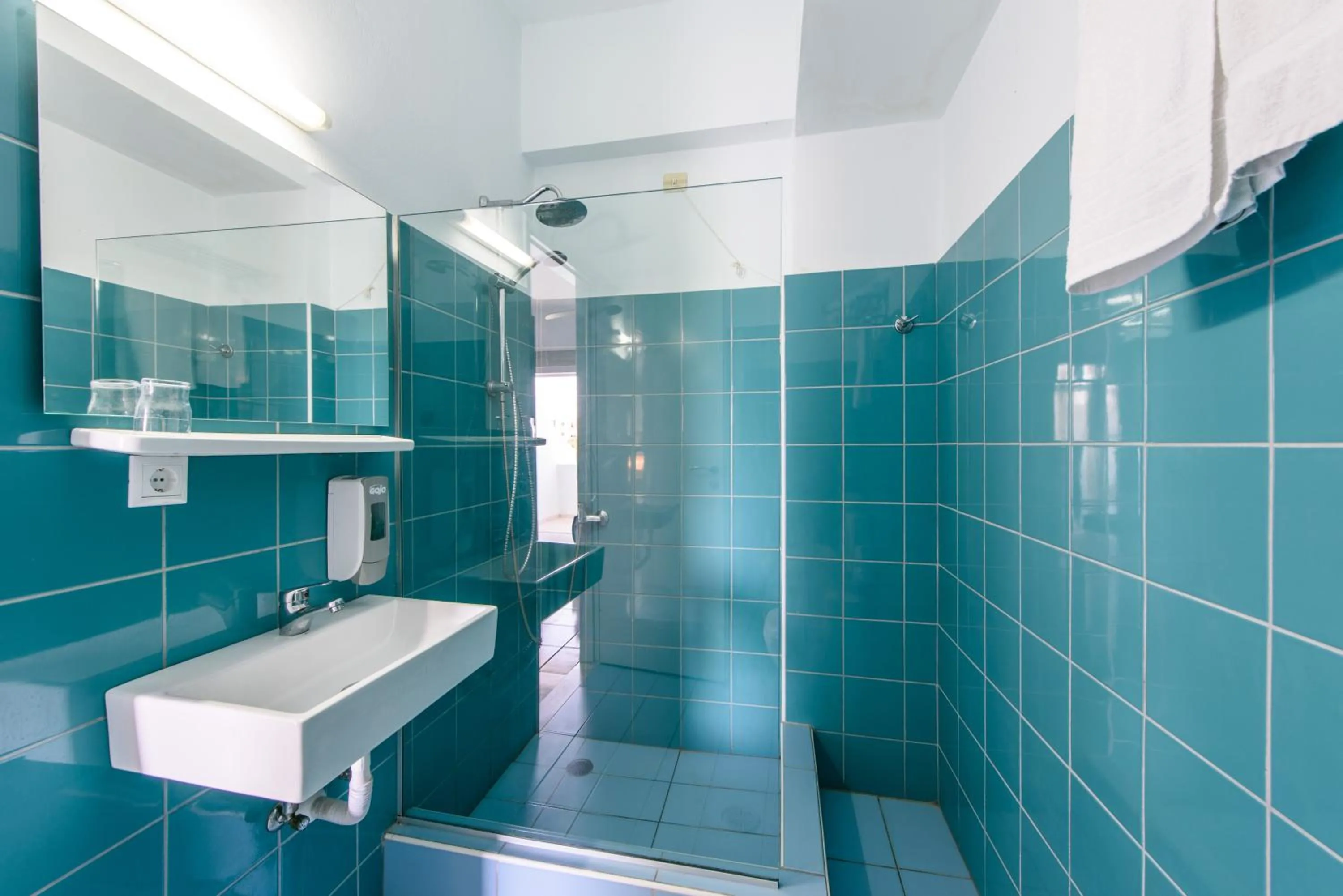 Shower in Aptera Beach