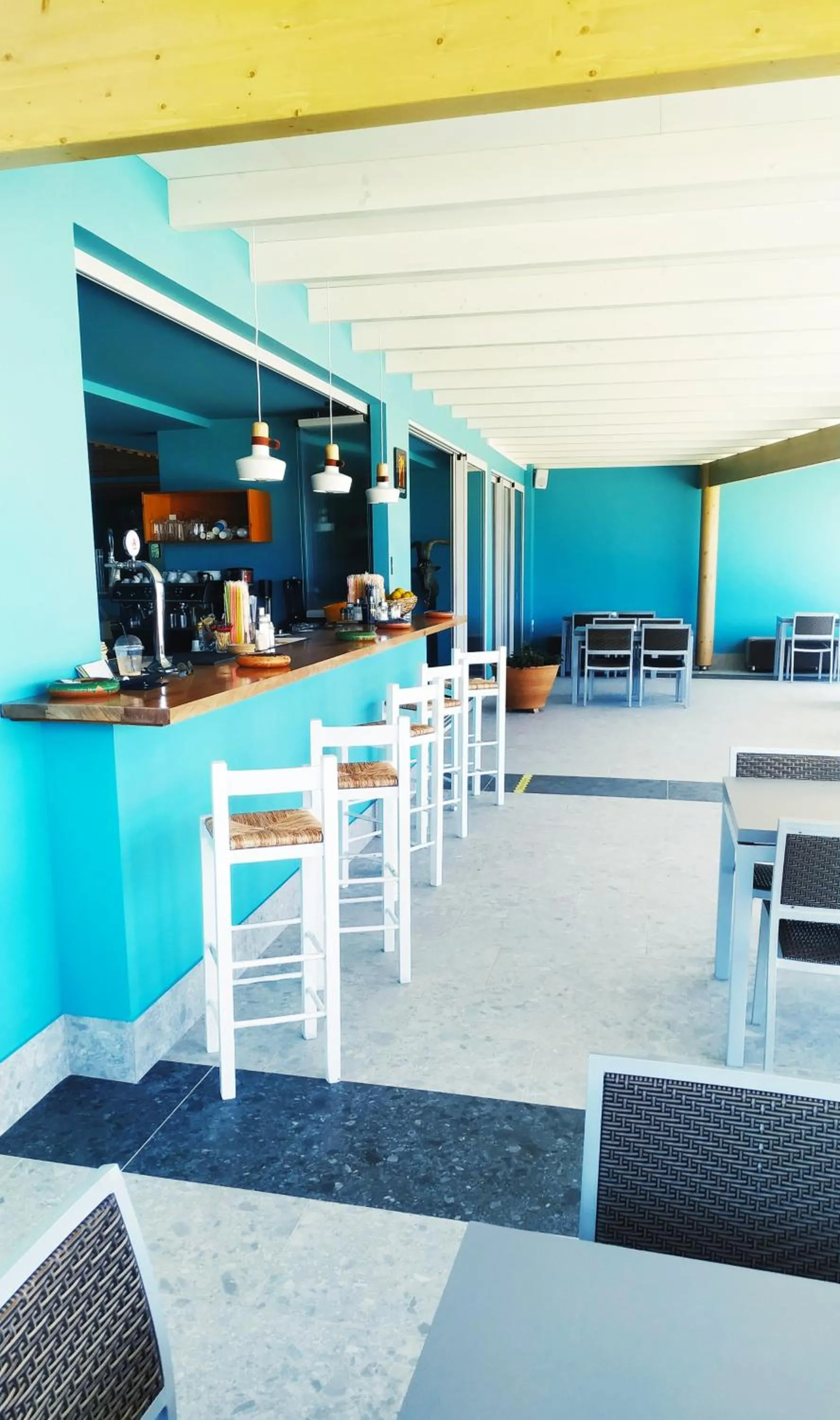 Restaurant/places to eat in Aptera Beach