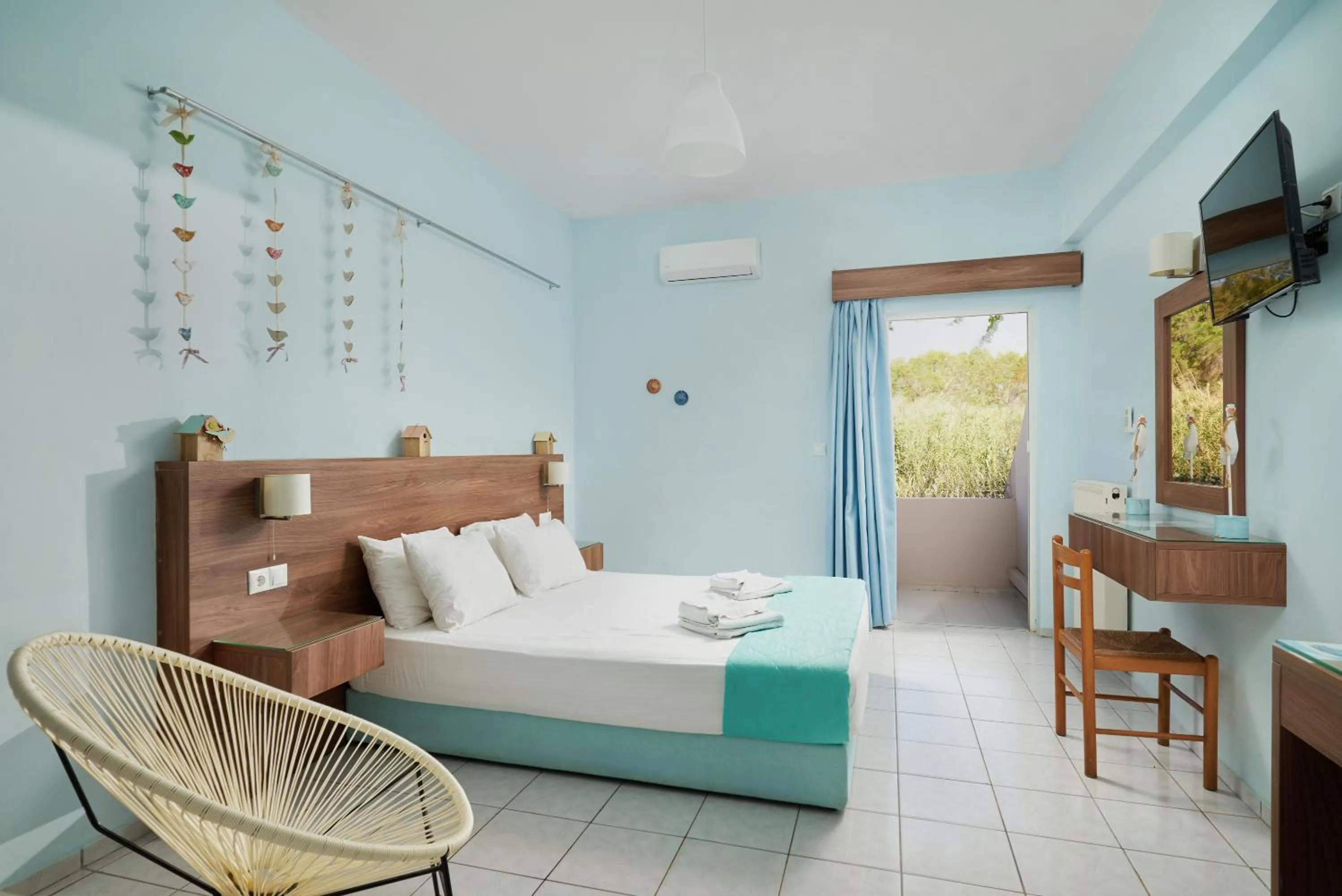 Bed in Aptera Beach