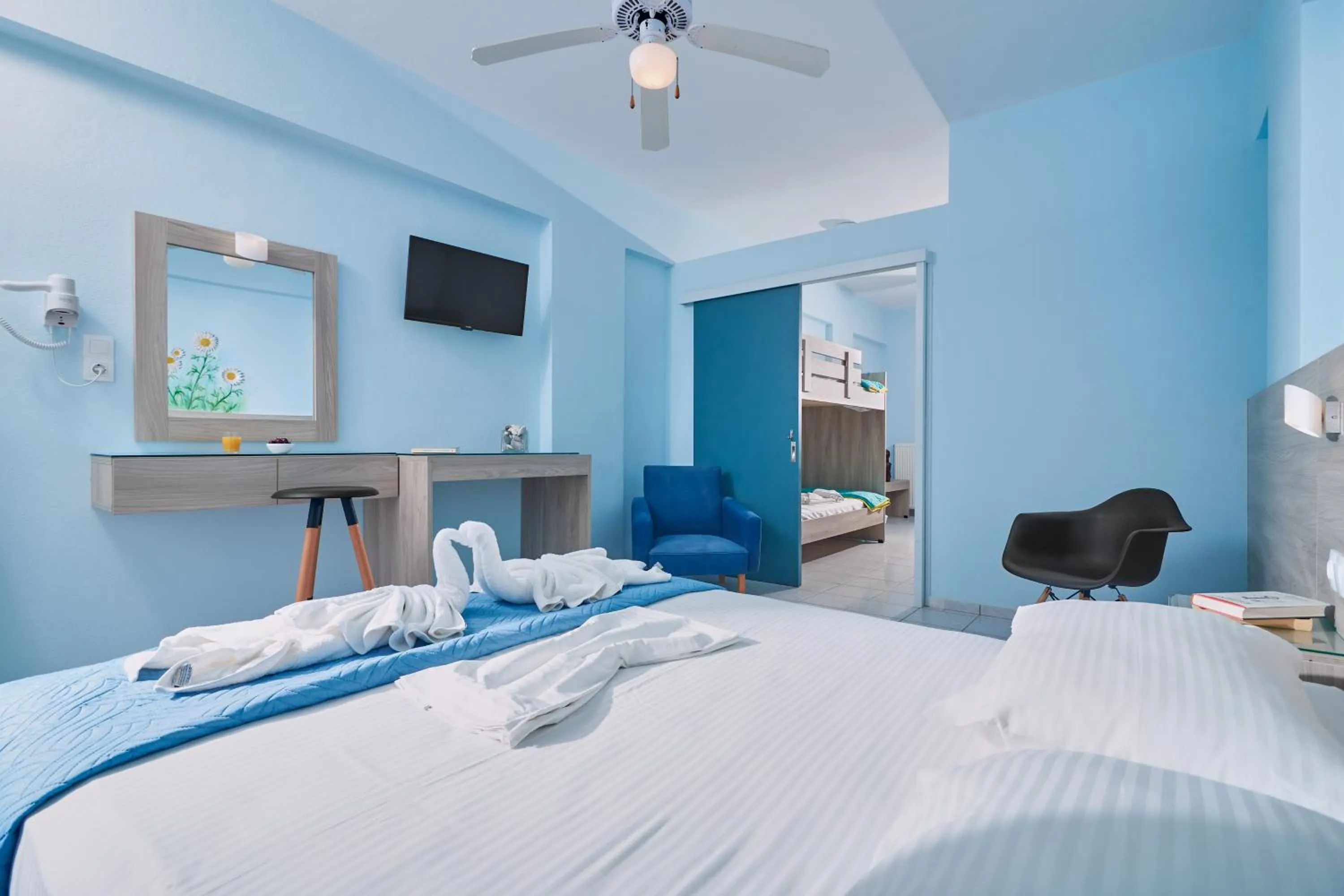 Bedroom, Bed in Aptera Beach