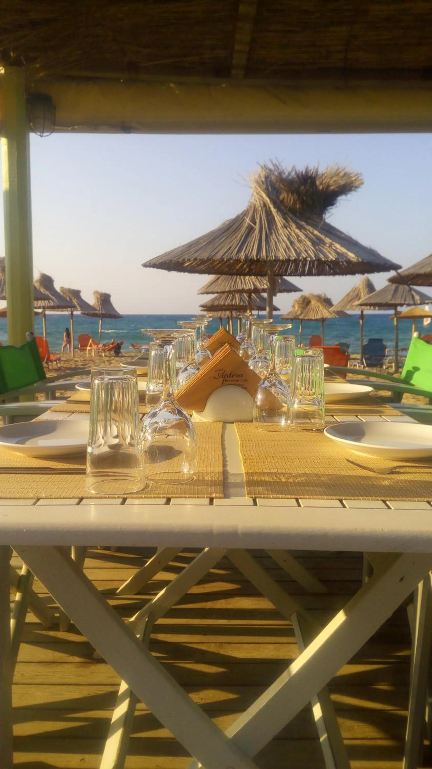 Restaurant/places to eat in Aptera Beach