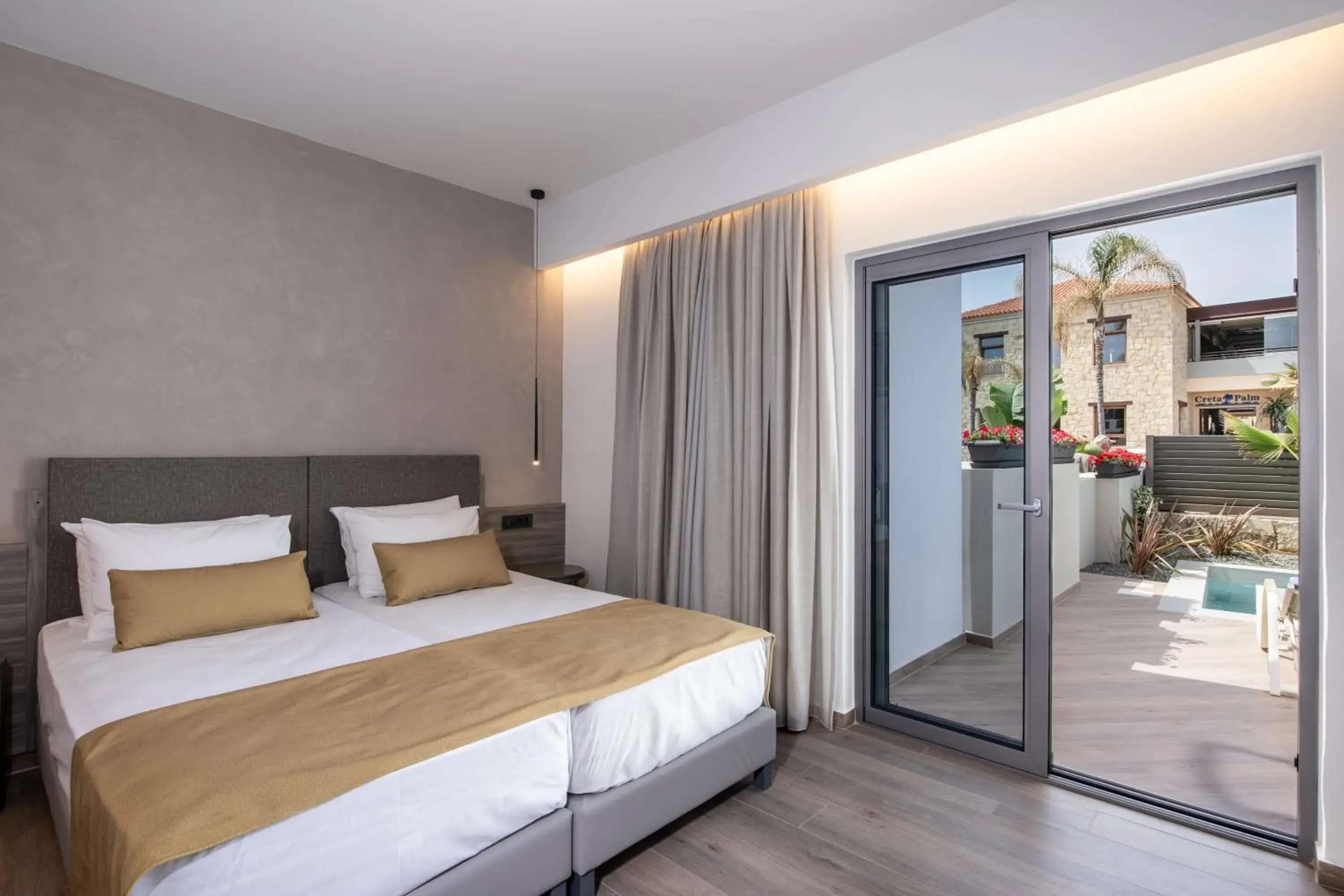 Bed in Creta Palm Resort Hotel & Apartments Bed in Creta Palm Resort Hotel & Apartments